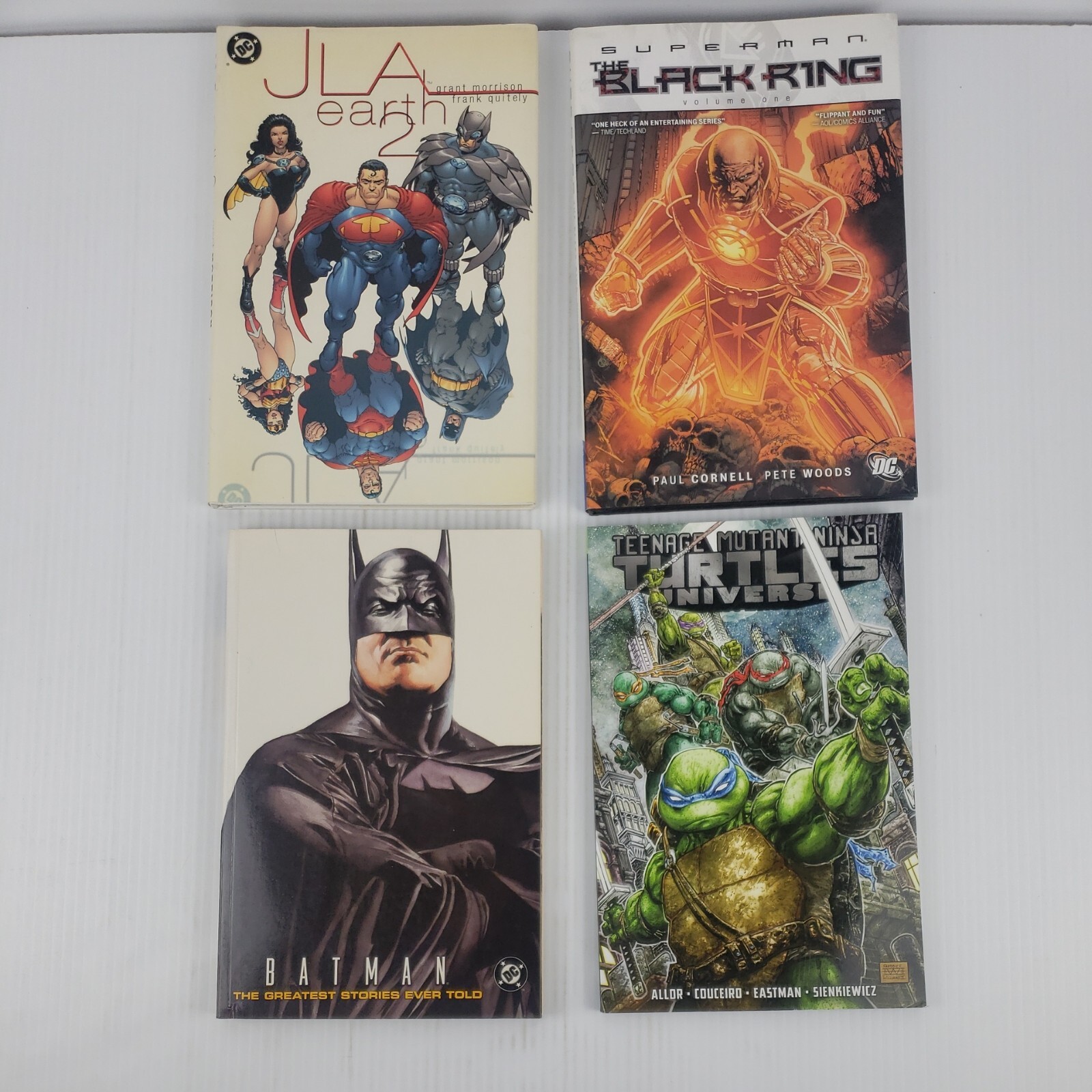 Comic Book Lot (4 Books) Mutant Ninja Turtles, Batman, Superman, JLA: Earth 2