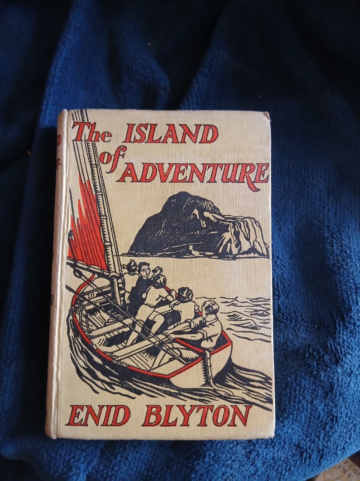 Enid Blyton The Island Of Adventure 1956 (36)