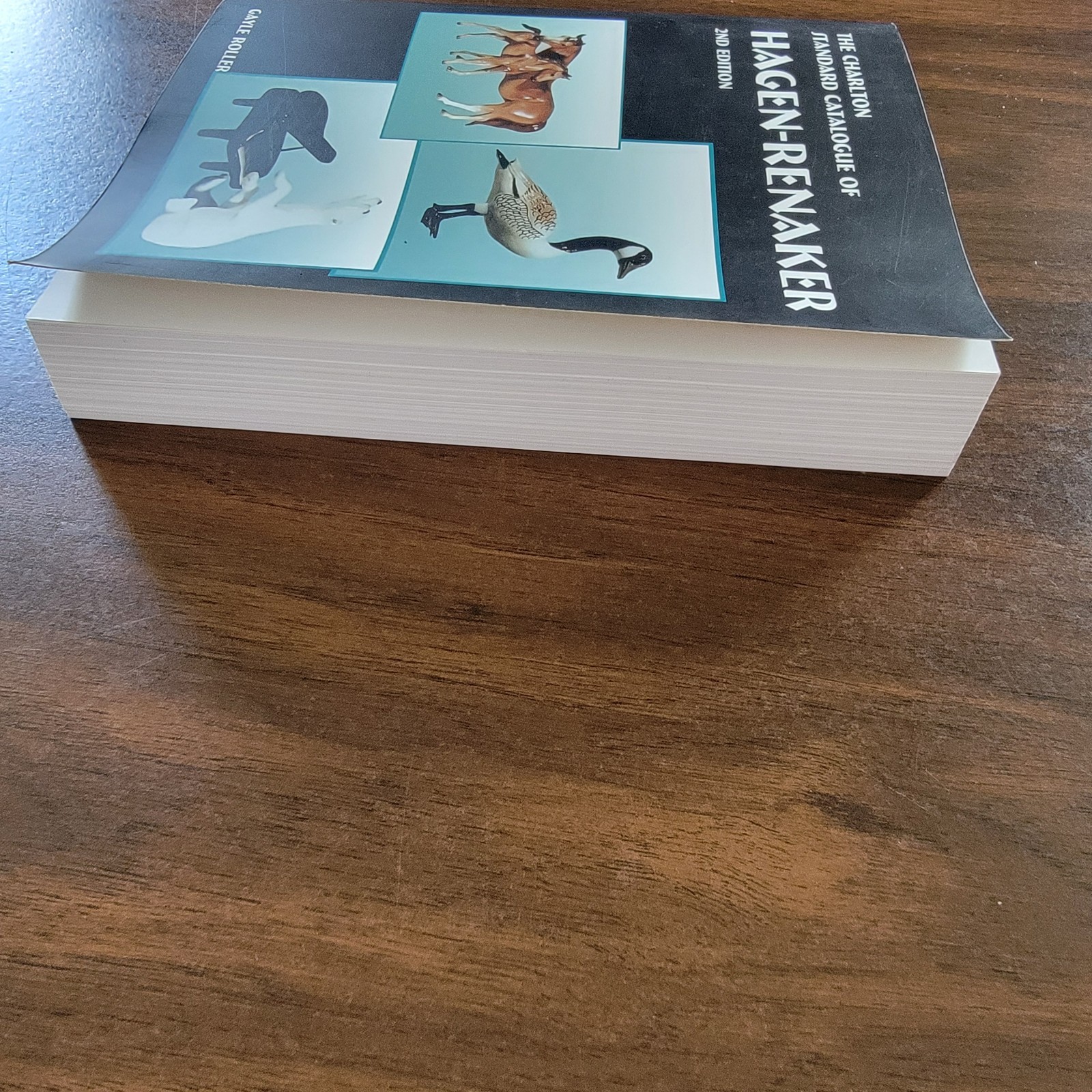 The Charlton Standard Catalogue of Hagen-Renaker by Gayle Roller