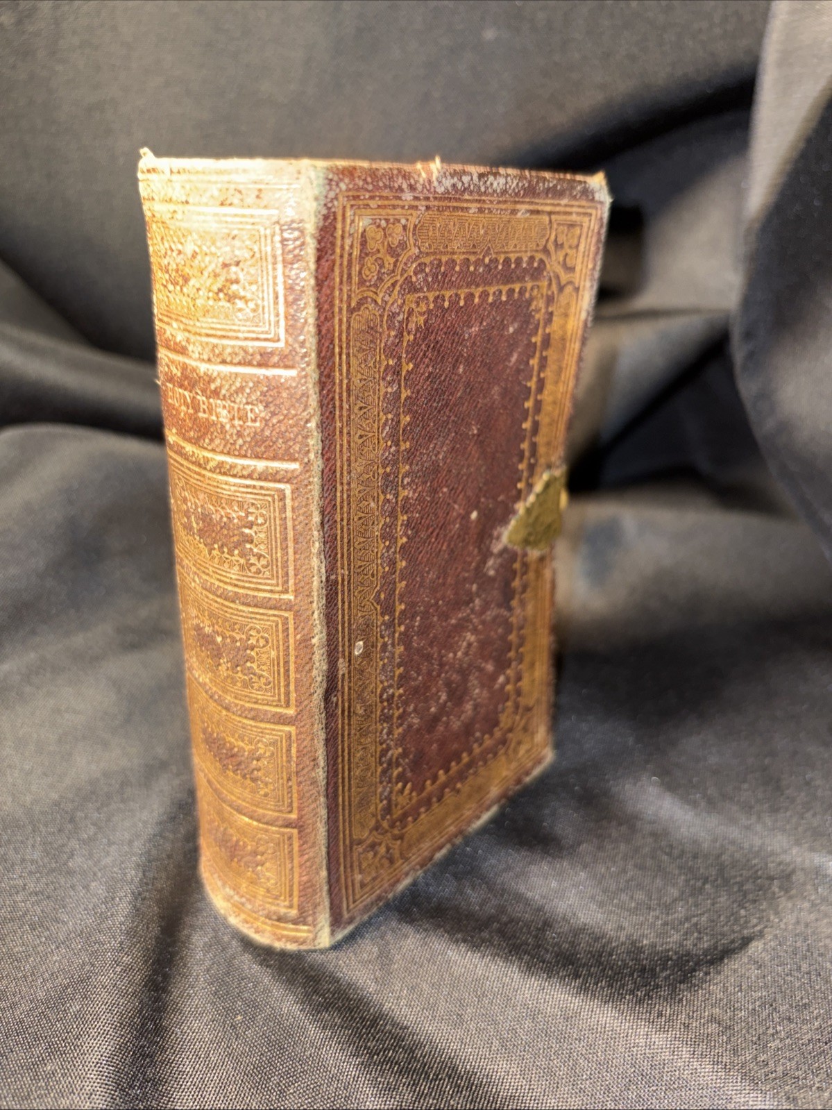 Victorian 1862 Edinburgh Pocket Bible Leather Brass Bound Working Clasp