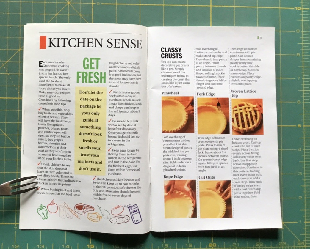 1999 Grandma’s BEST RECIPES Easy Home Cooking 96 Pages with pictures