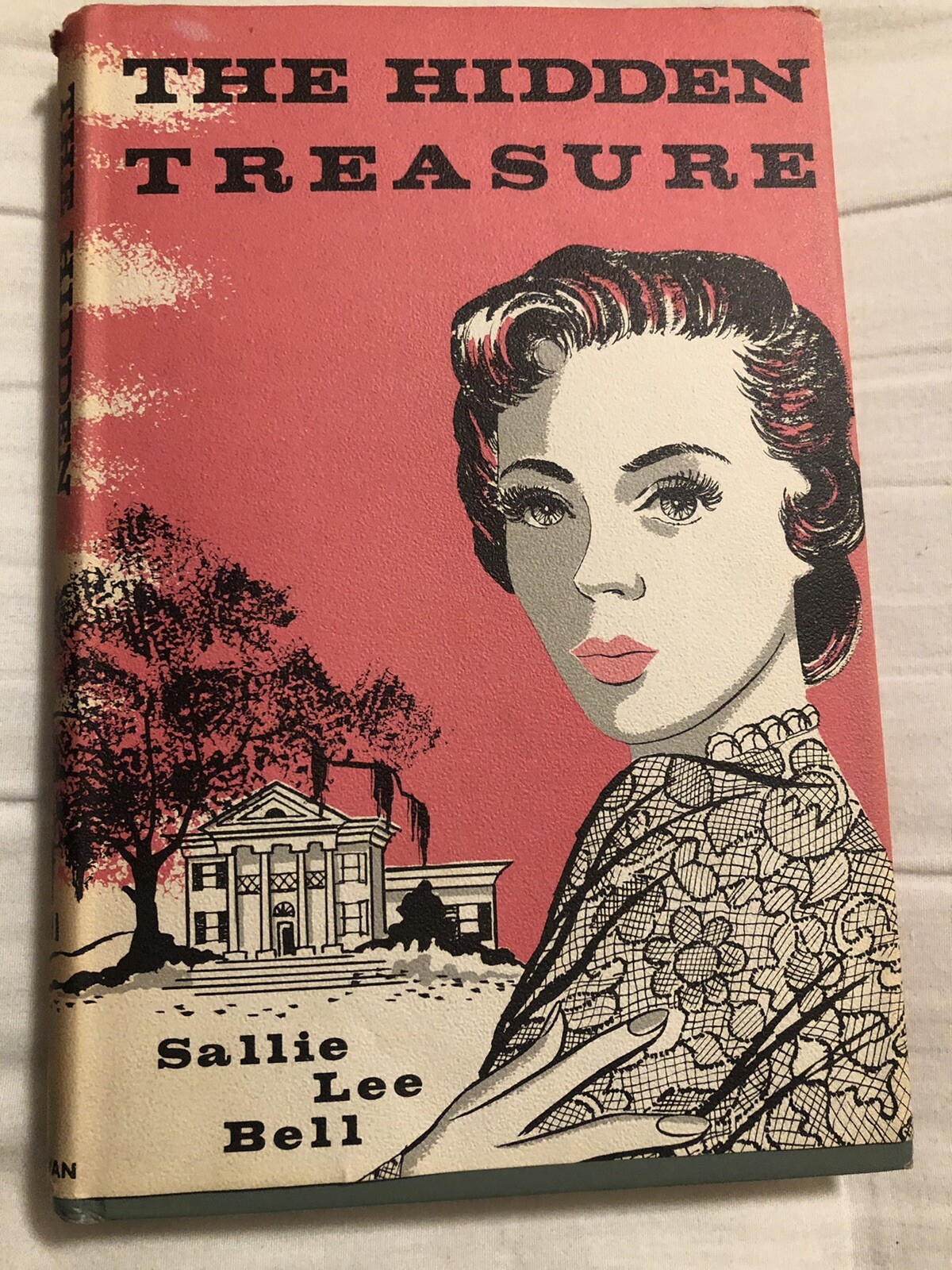 The Hidden Treasure-Sallie Lee Bell-1960-Hardcover-Rare Vintage COLLECTIBLE