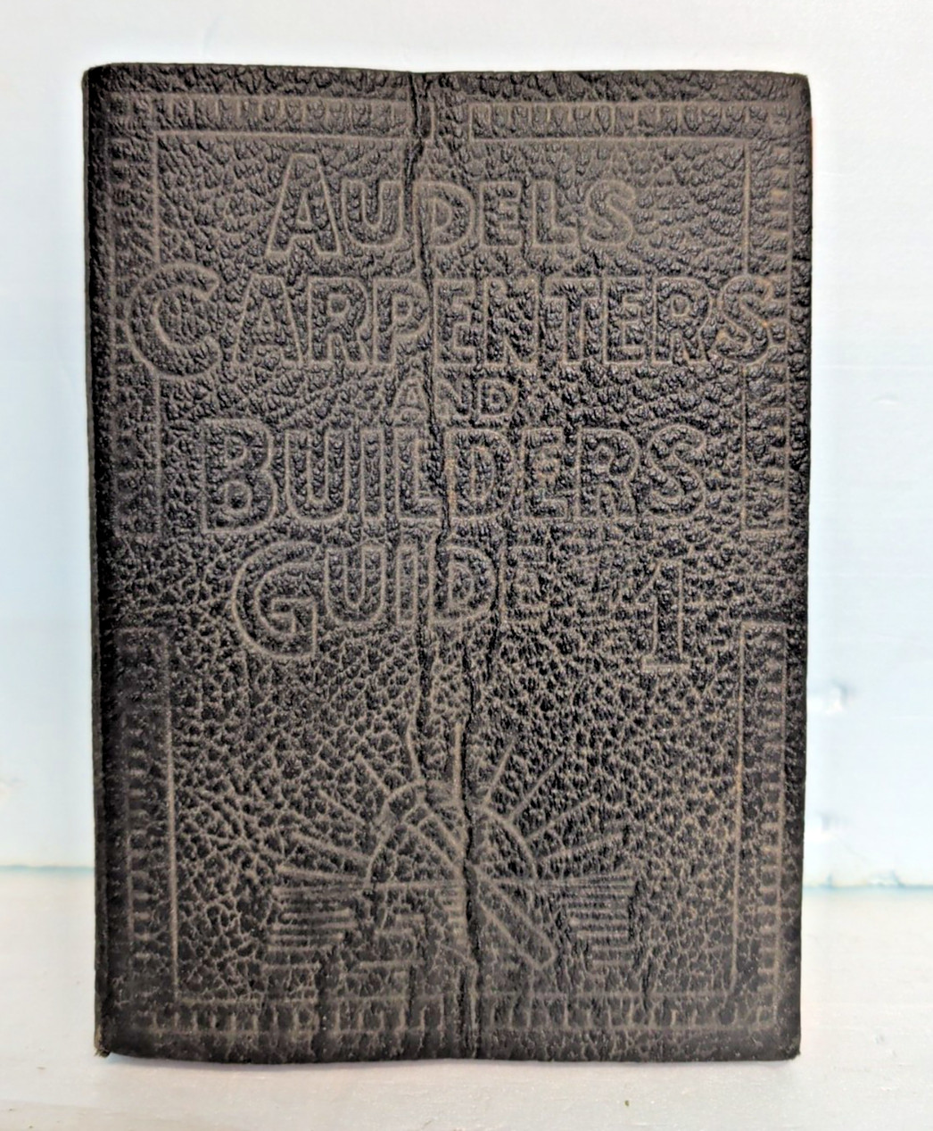 Audels Carpenters and Builders Guide #1 Copyright 1923 Reprinted 1946