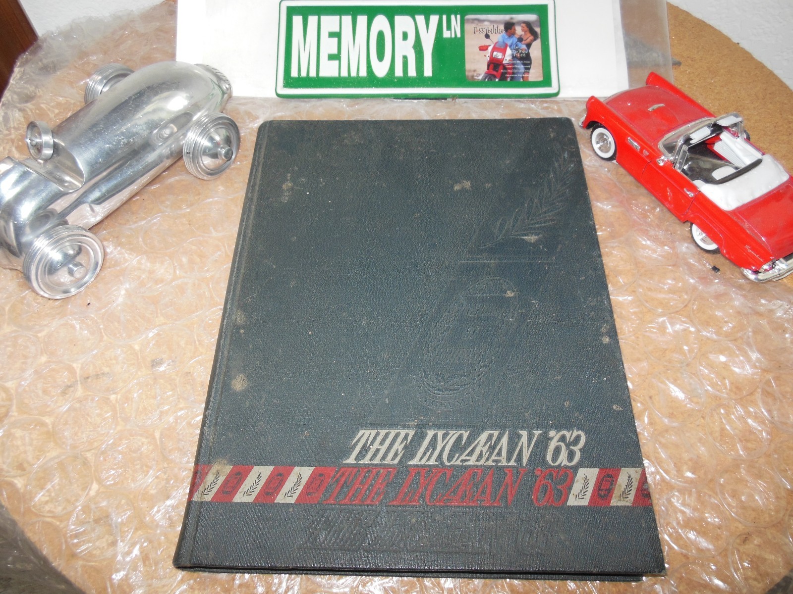 ORIGINAL 1963 LYCEUM UNIVERSITY YEARBOOK/ANNUAL/INTRAMUROS MANILA PHILIPPINES