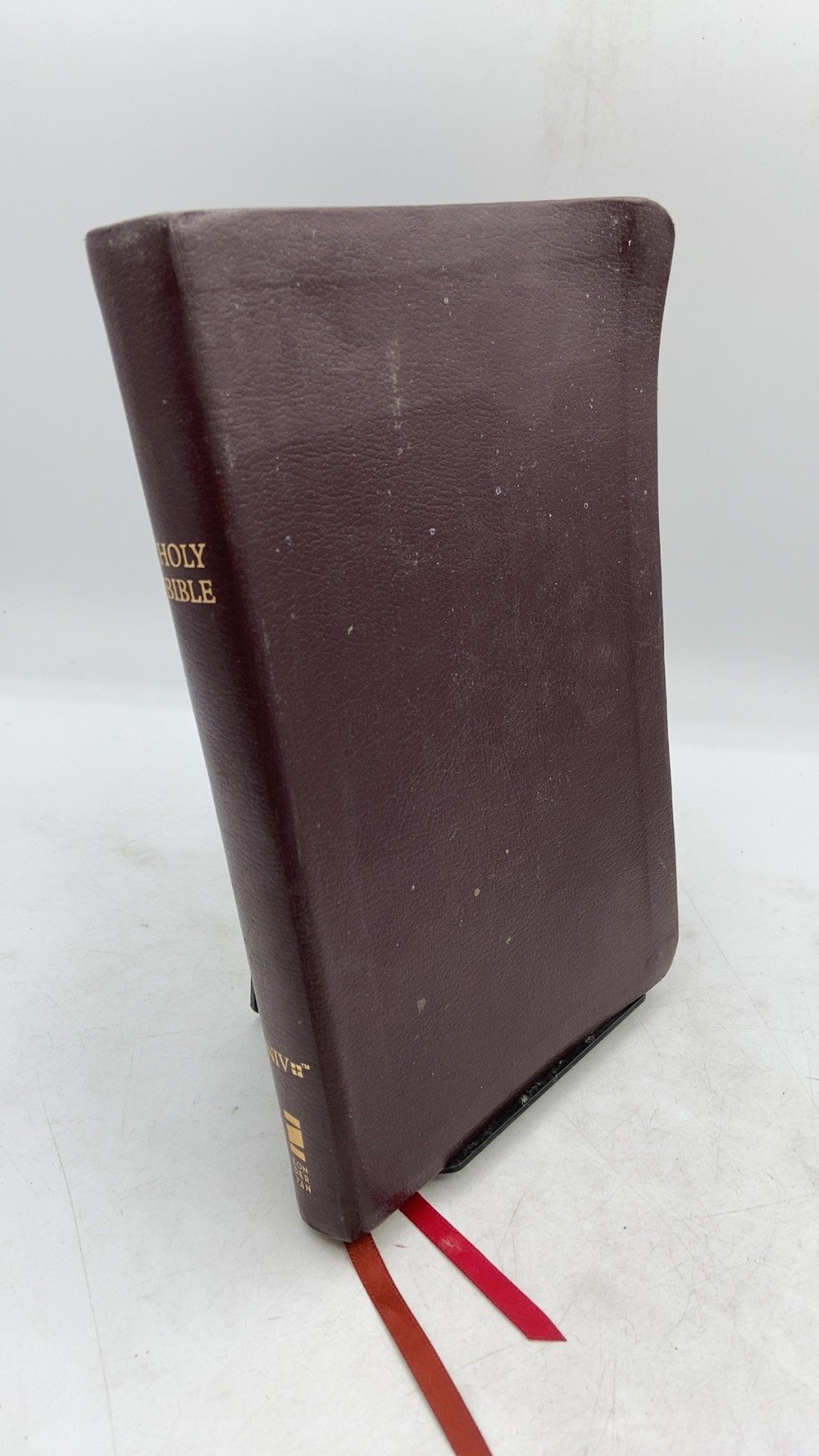 NIV Holy Bible, Thinline, Bonded Leather Hardcover NIV Thinline Bible 2022