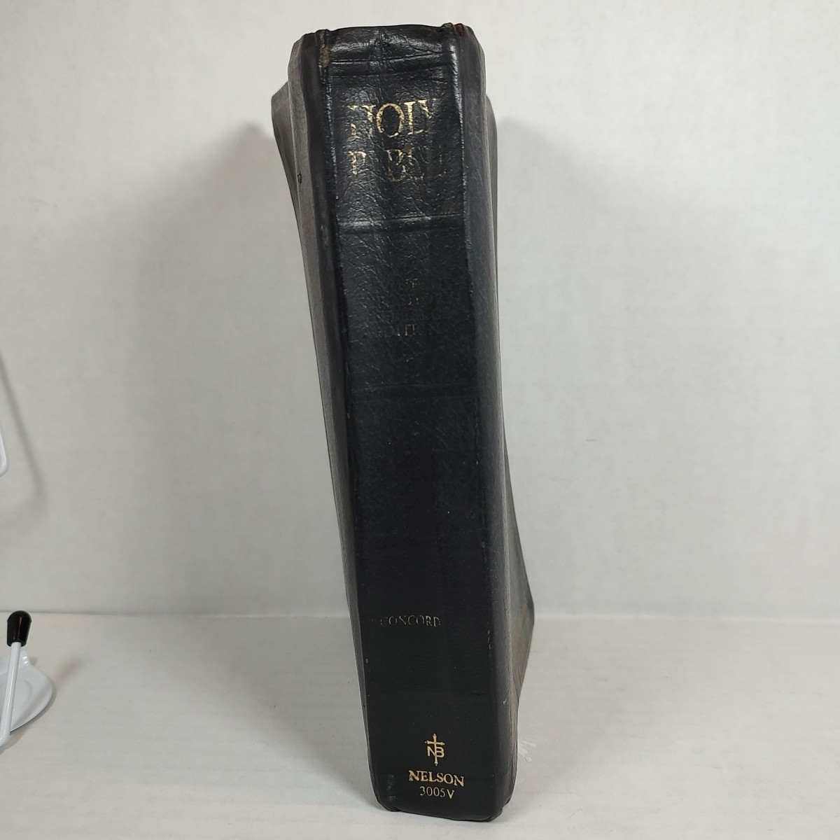Vine’s Expository Reference Edition Holy Bible NKJV 1997 Black Bonded Leather