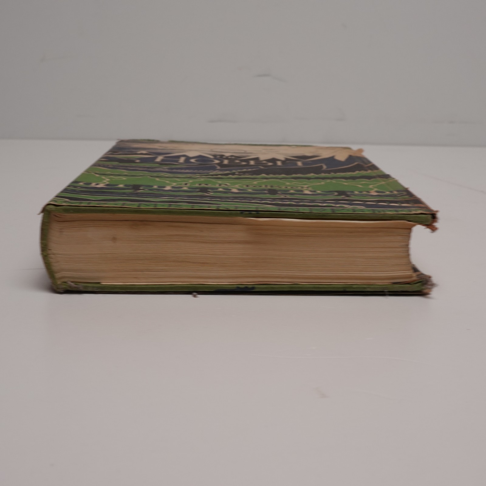 J R R Tolkien The Hobbit 1968 3rd Edition Fourth Impression