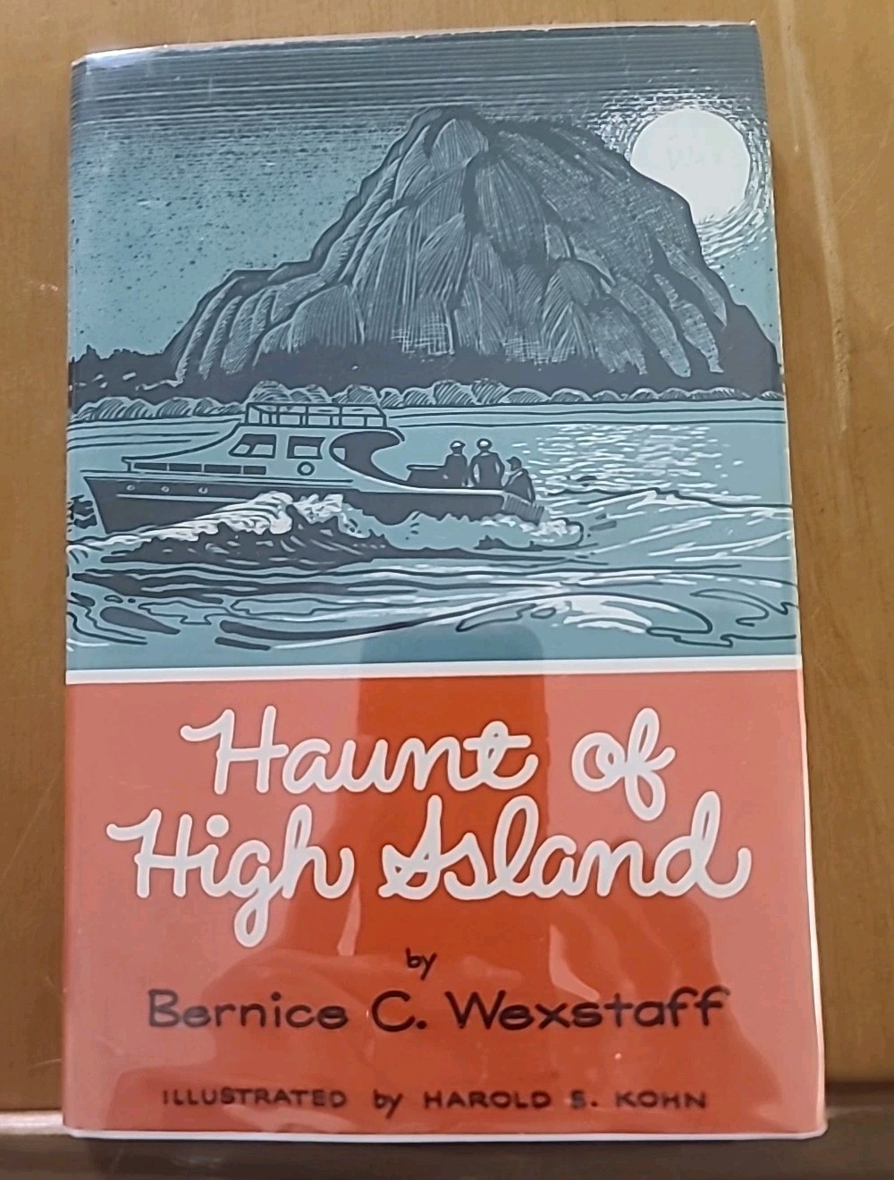 Haunt of High Island by Bernice Wexstaff 1958 1st Edition Ex-library HCDJ