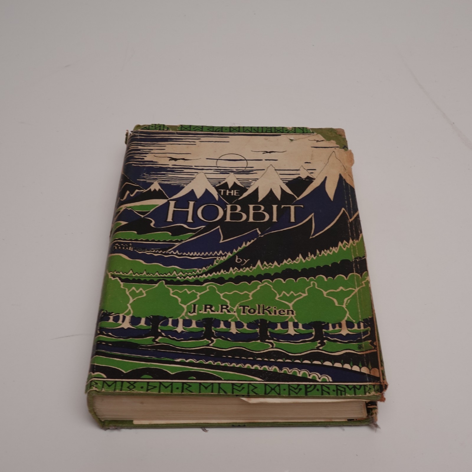 J R R Tolkien The Hobbit 1968 3rd Edition Fourth Impression