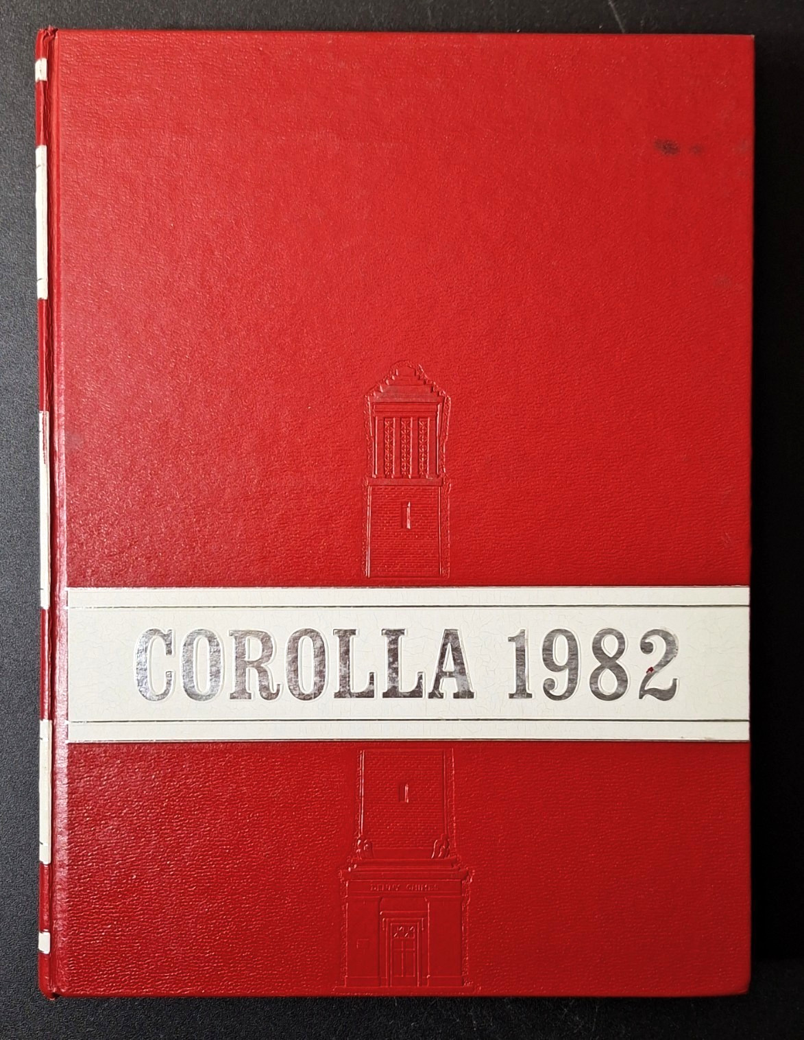 1982 University of Alabama Yearbook BEAR BRYANT’S LAST YEAR -Facsimile Signature