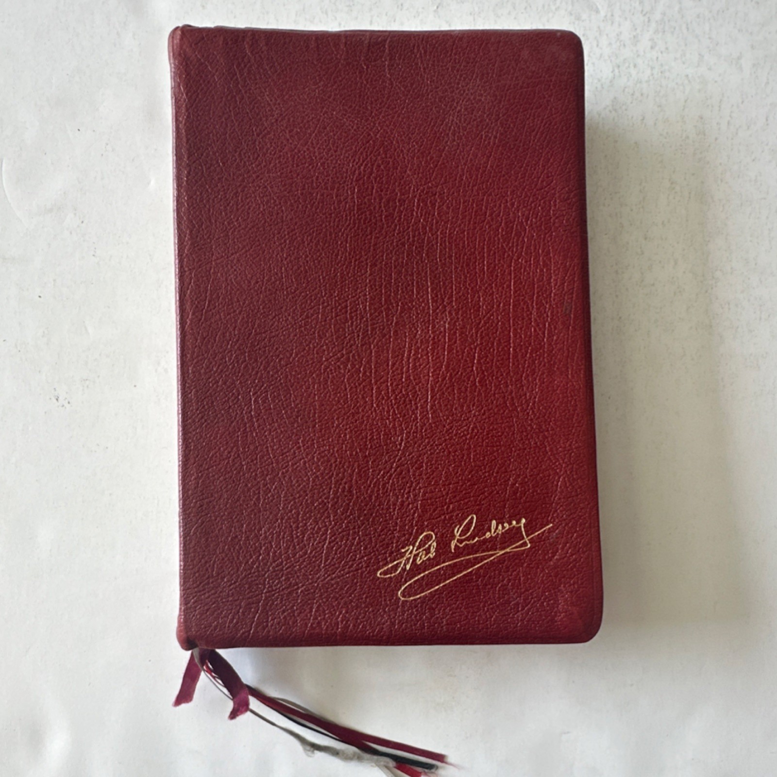 Holy Bible New King James Version Prophecy Edition Signed Hal Lindsey 1983