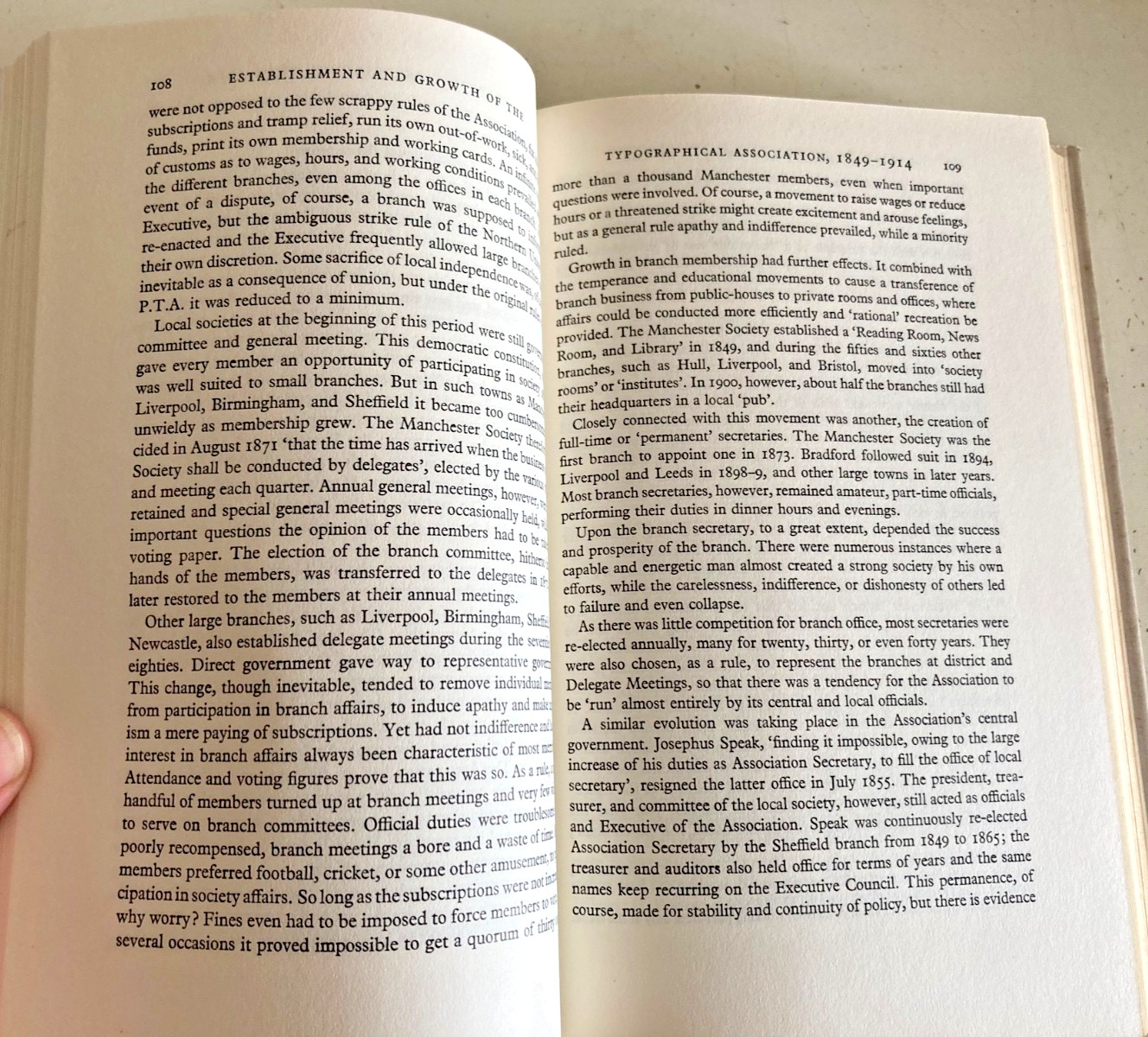 THE TYPOGRAPHICAL ASSOCIATION -IT’S ORIGINS AND HISTORY UP TO 1949 A E MUSSON.