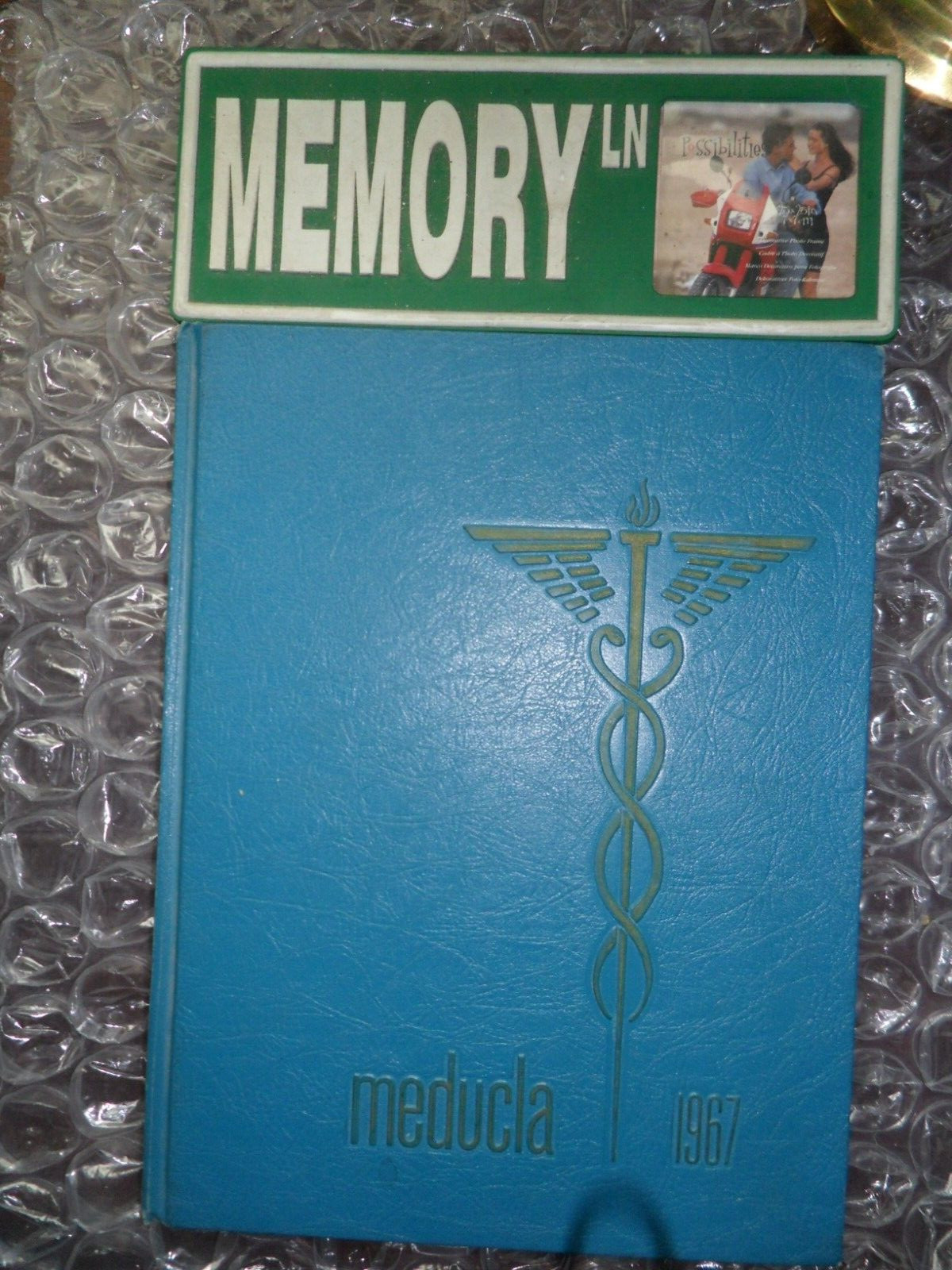 ORIGINAL 1968 UCLA CENTER FOR HEALTH SCIENCE YEARBOOK/ANNUAL/LOS ANGELES, CALIF