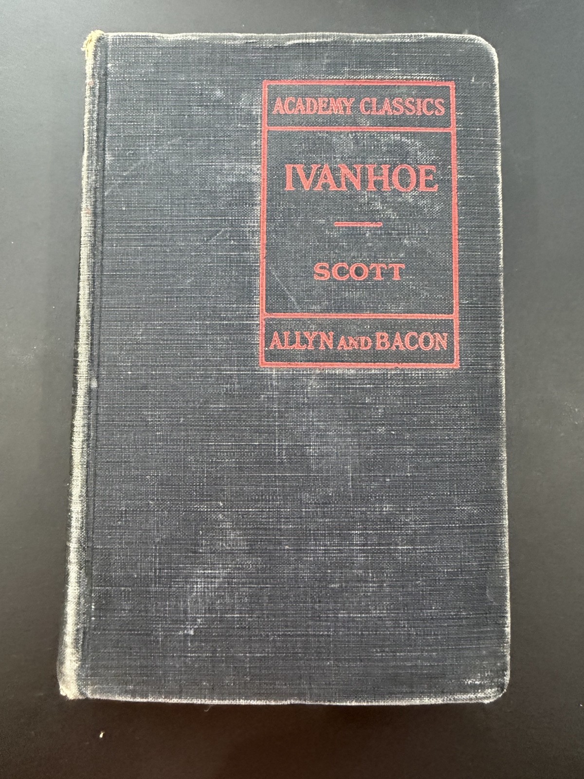 Ivanhoe by Sir Walter Scott 1926 HC Academy Classics for Jr High Schools