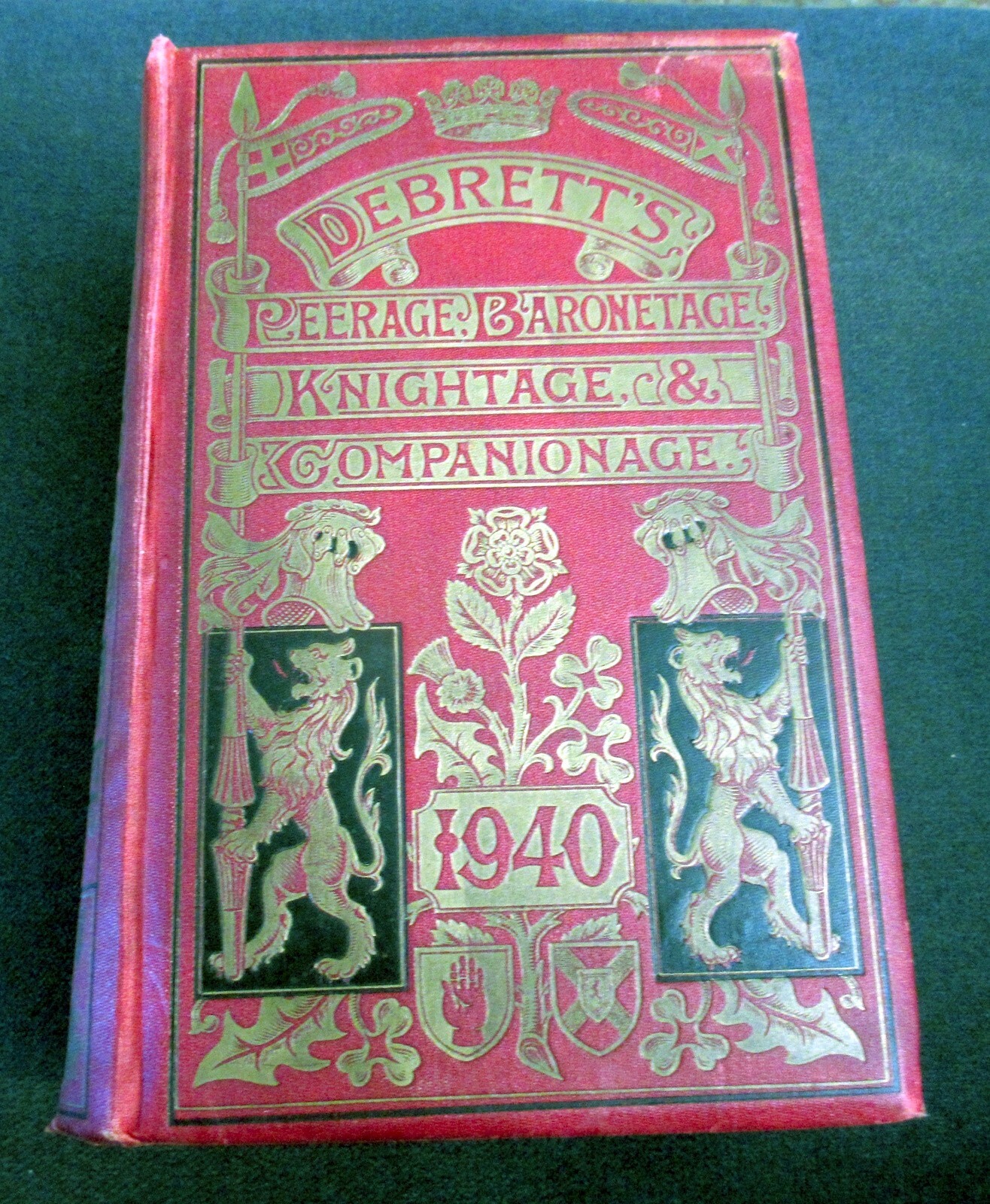 Debrett’s Peerage, Baronage, Knightage, & Companionage, 1940 – Hardcover