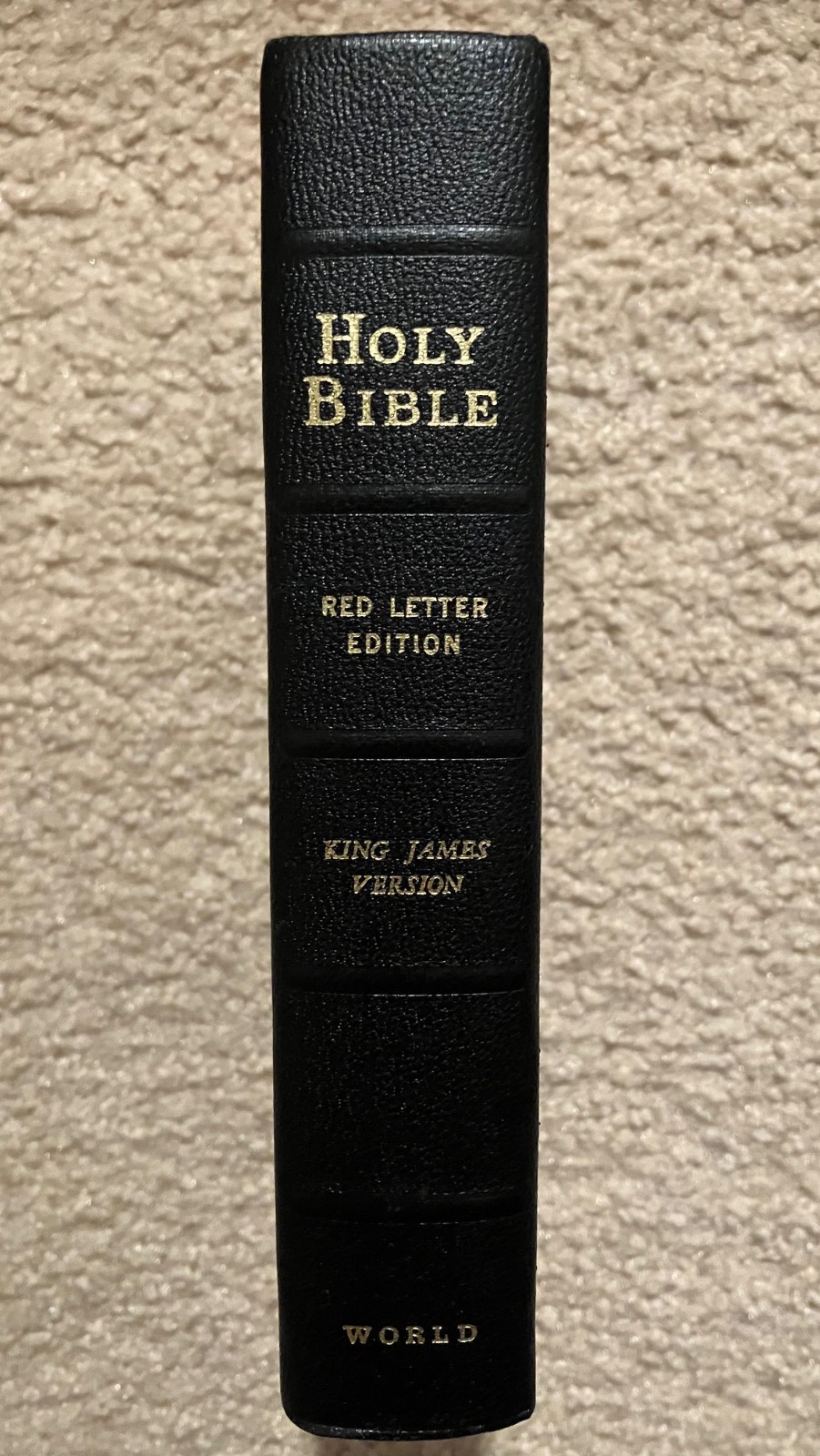 The Holy Bible Authorized KJV Red Letter Self Pronouncing World Publishing NICE!