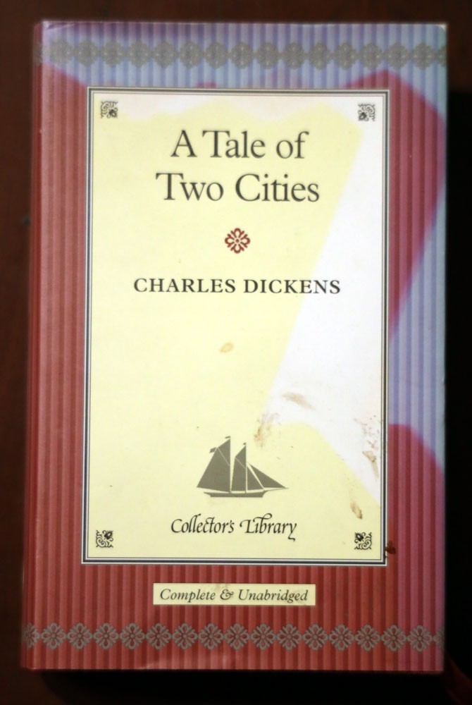 A TALE OF TWO CITIES Charles Dickens 2003 Collector’s Library HC/DJ Barnes Noble