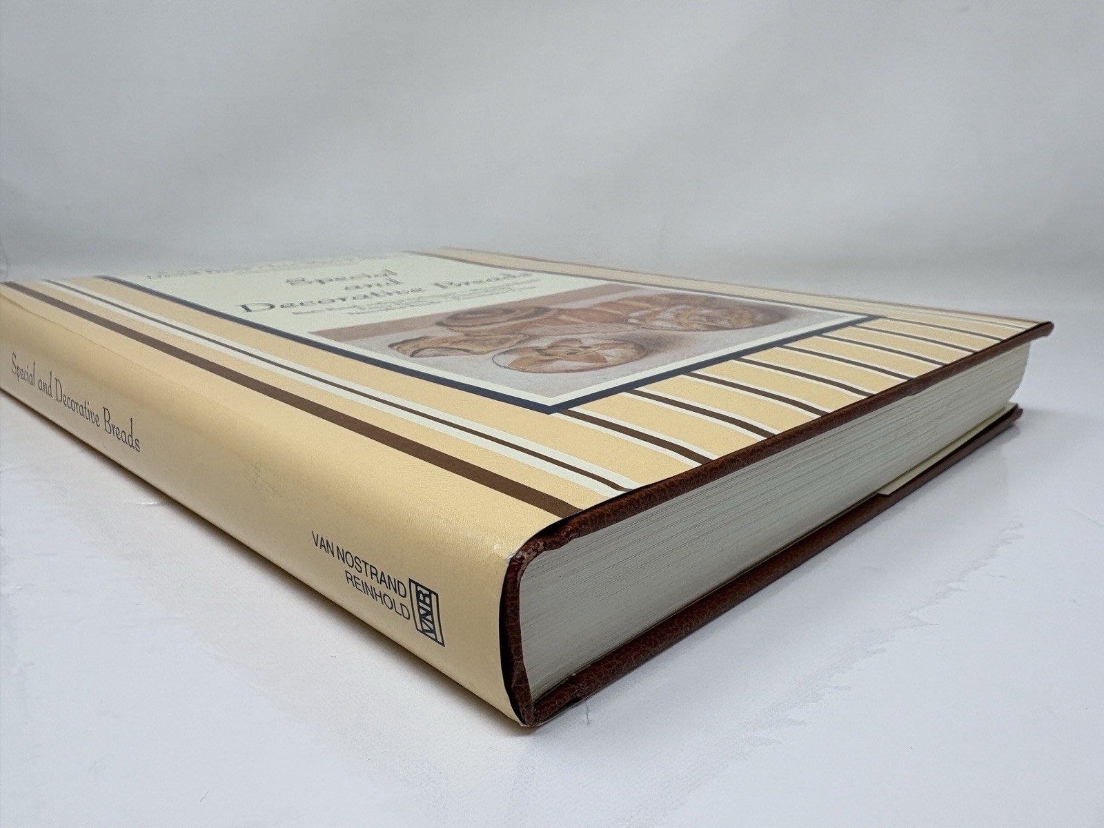 „Special and Decorative Breads“ Bilheux & Escoffier et al. (1989) Baking HCDJ