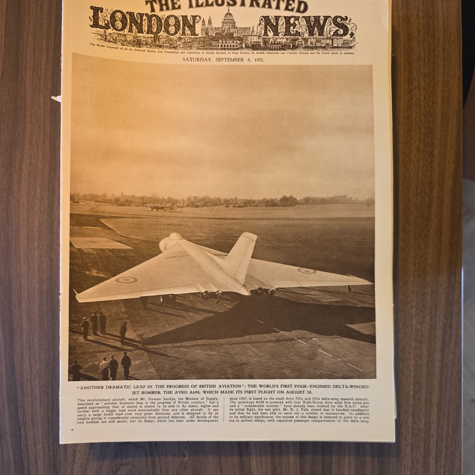 49 x The Illustrated London News – 1952 (1940’s to 60’s) – Inc Royalty Interest
