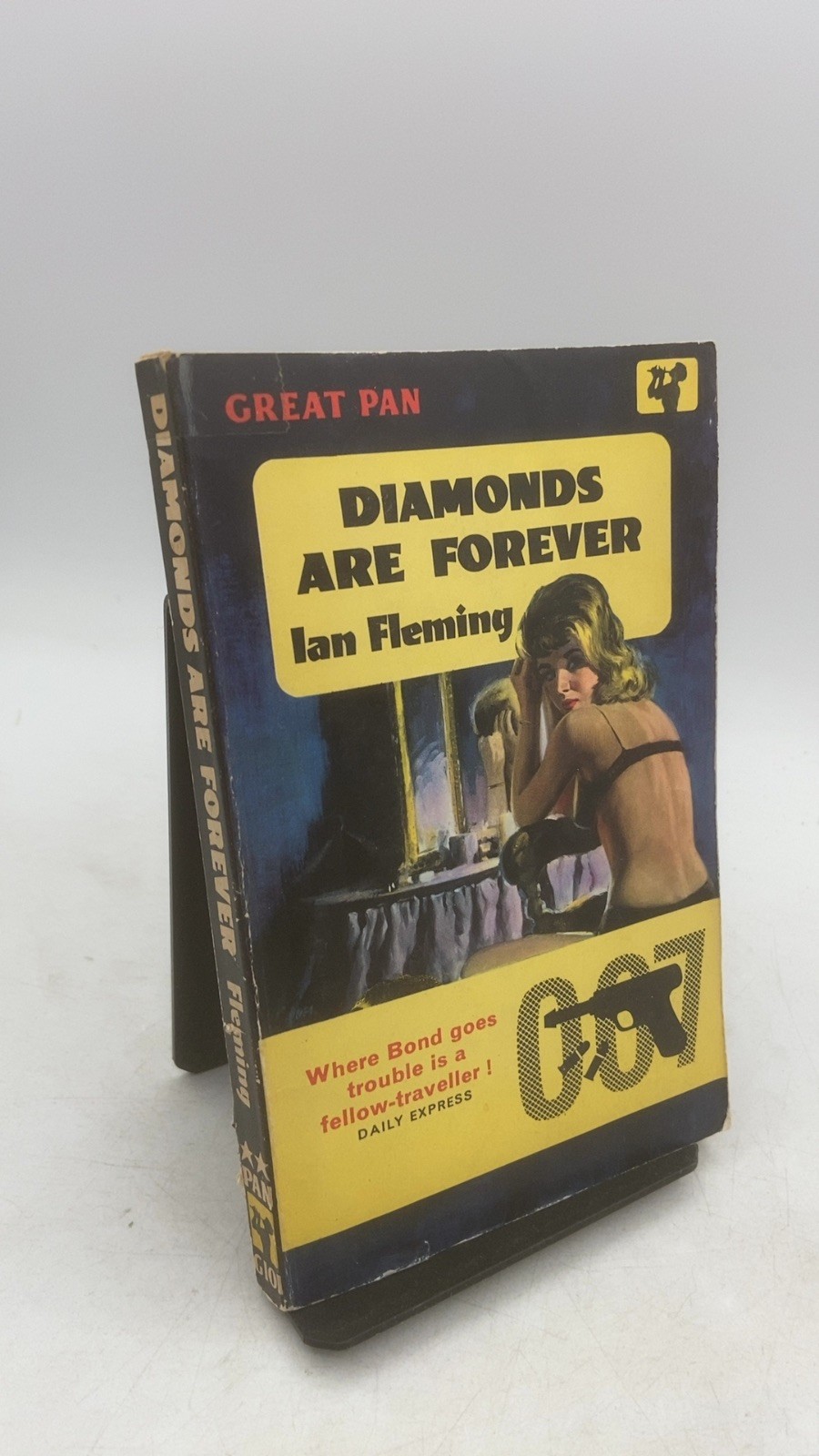 Diamonds ARE Forever Ian Fleming Paperback 8th Printing 1962 1958