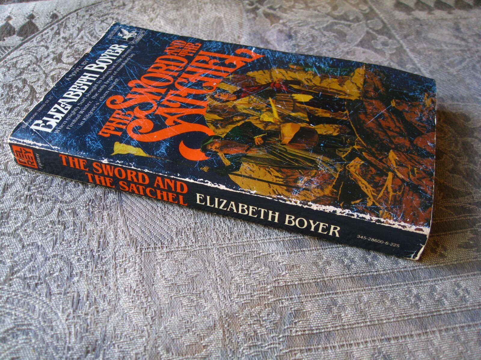 Elizabeth H. Boyer – The Sword and the Satchel – 1980 – paperback