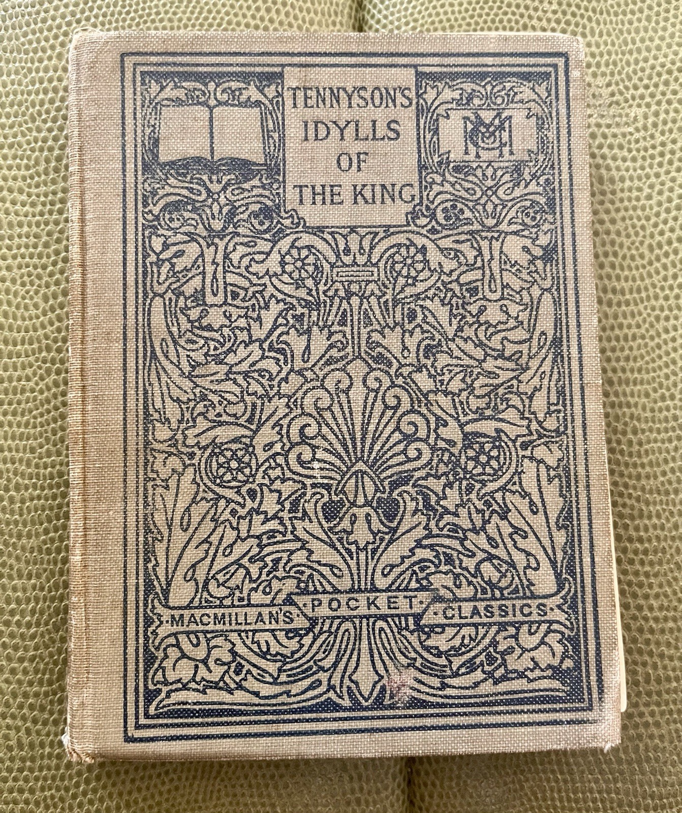 1907 Tennyson’s Idylls of The King, The Macmillan Company Hardcover Book