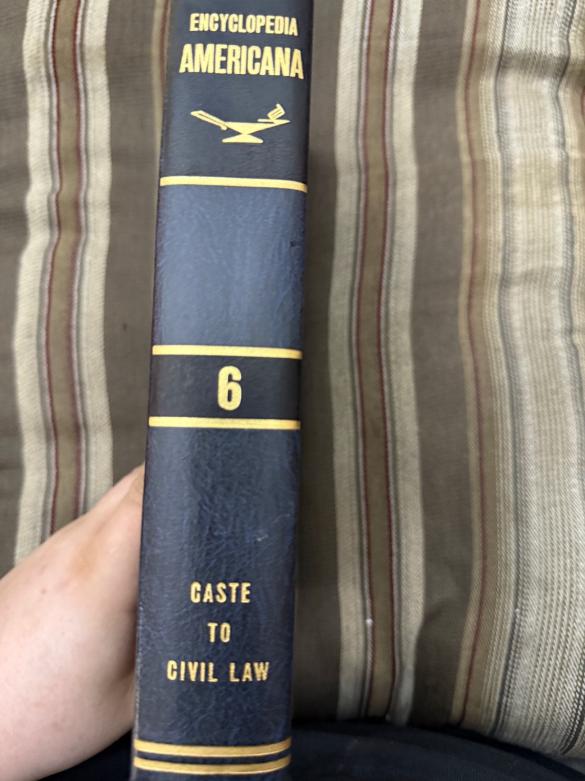 1965 ENCYCLOPEDIA AMERICANA International Ed Volume #6 Caste – Civil Law