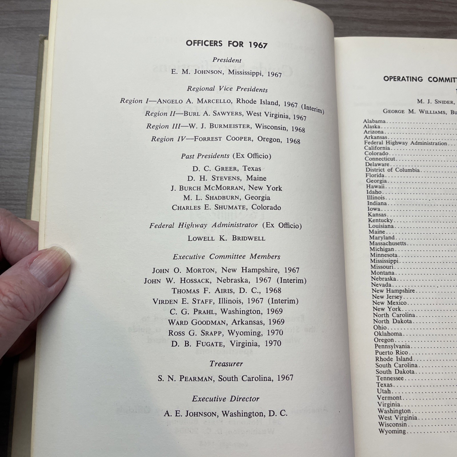 Guide Specifications for Highway Construction AASHO 1968 HC