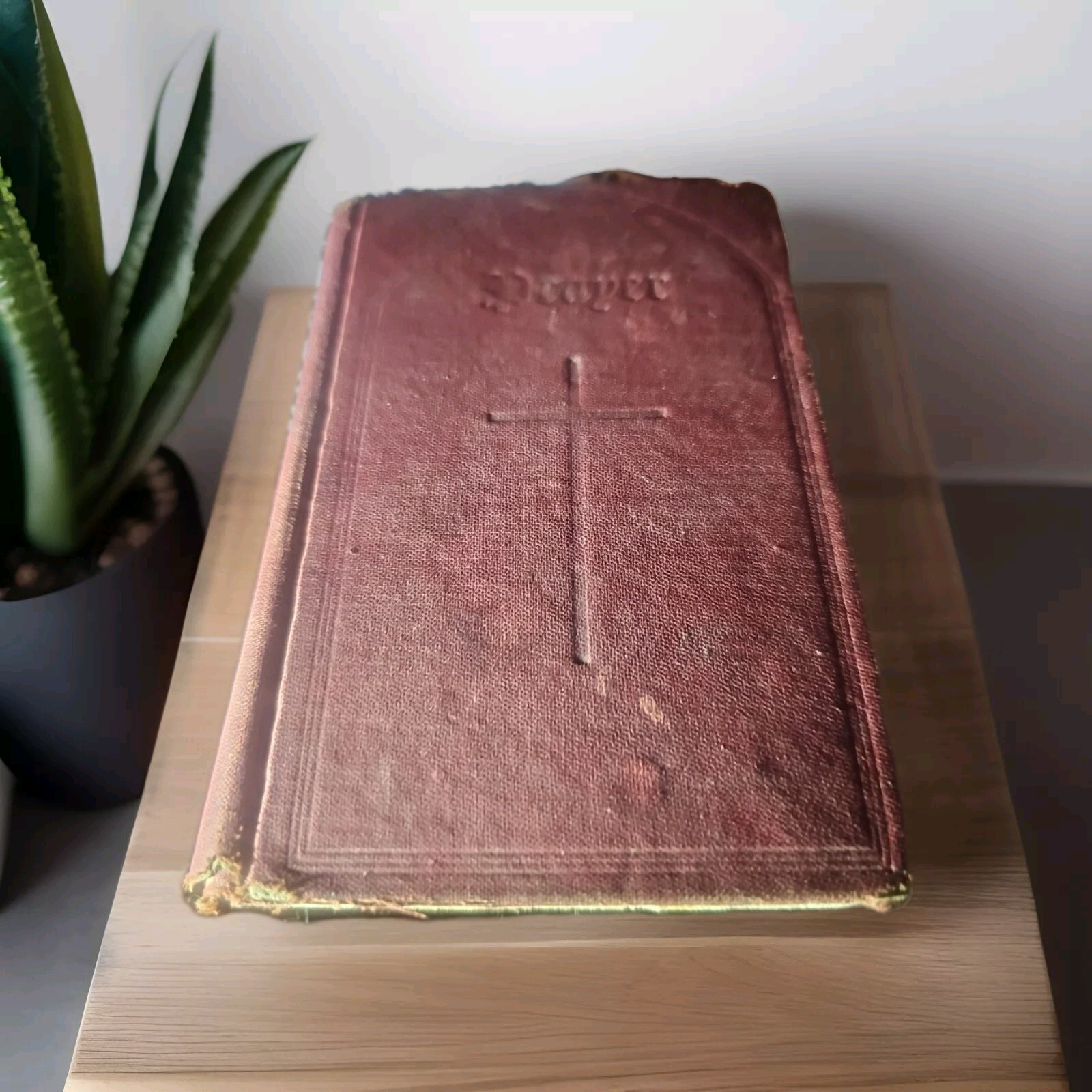 The Book Of Common Prayer Episcopal Church 1945 Psalms of David Bible HC Book
