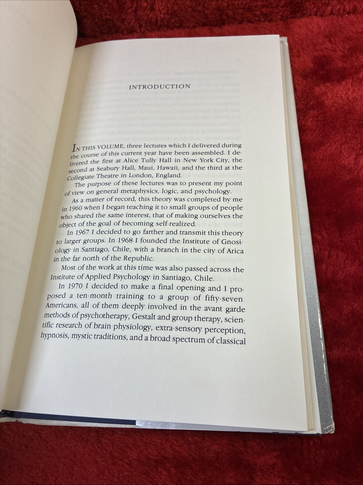 Oscar Ichazo BETWEEN METAPHYSICS AND PROTOANALYSIS 1st Edition HC/DJ VG