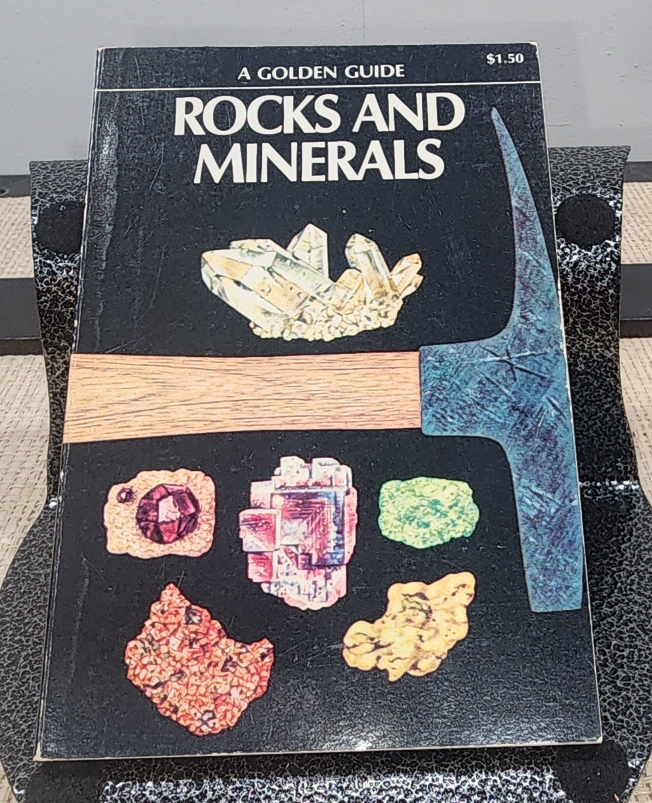 Rocks and Minerals by Herbert S. Zim – Golden Nature Guide PBK VTG 1957