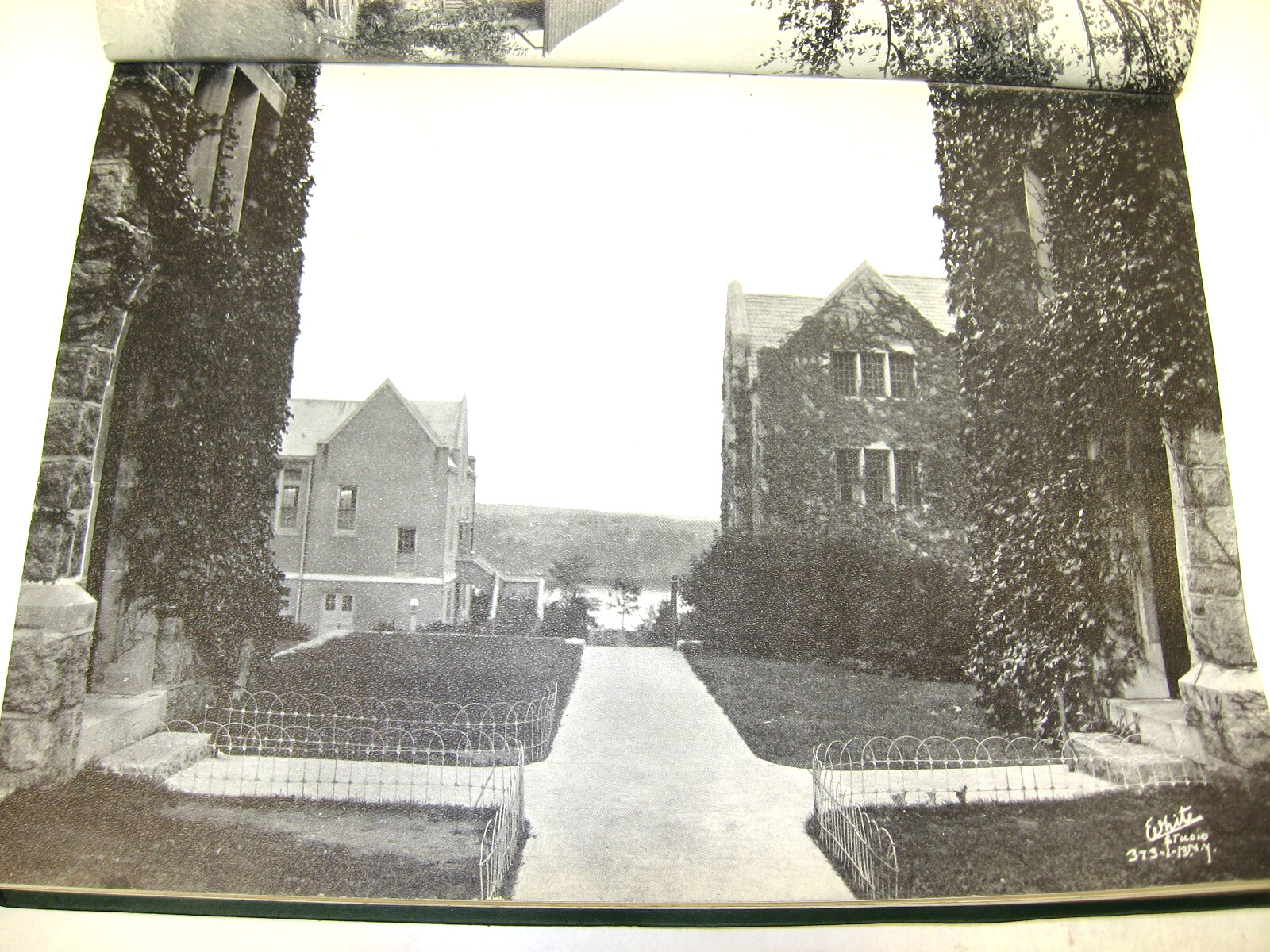 1927 Koine, Connecticut College, New London, Connecticut Yearbook