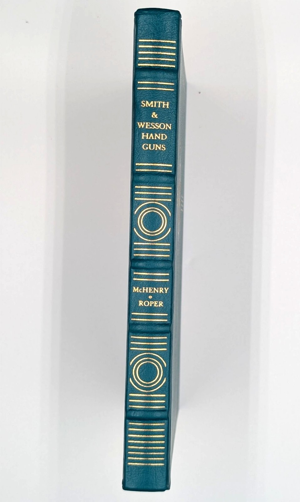 Smith & Wesson Hand Guns McHenry & RoperHard-Bound Firearms Classics Library Ed.