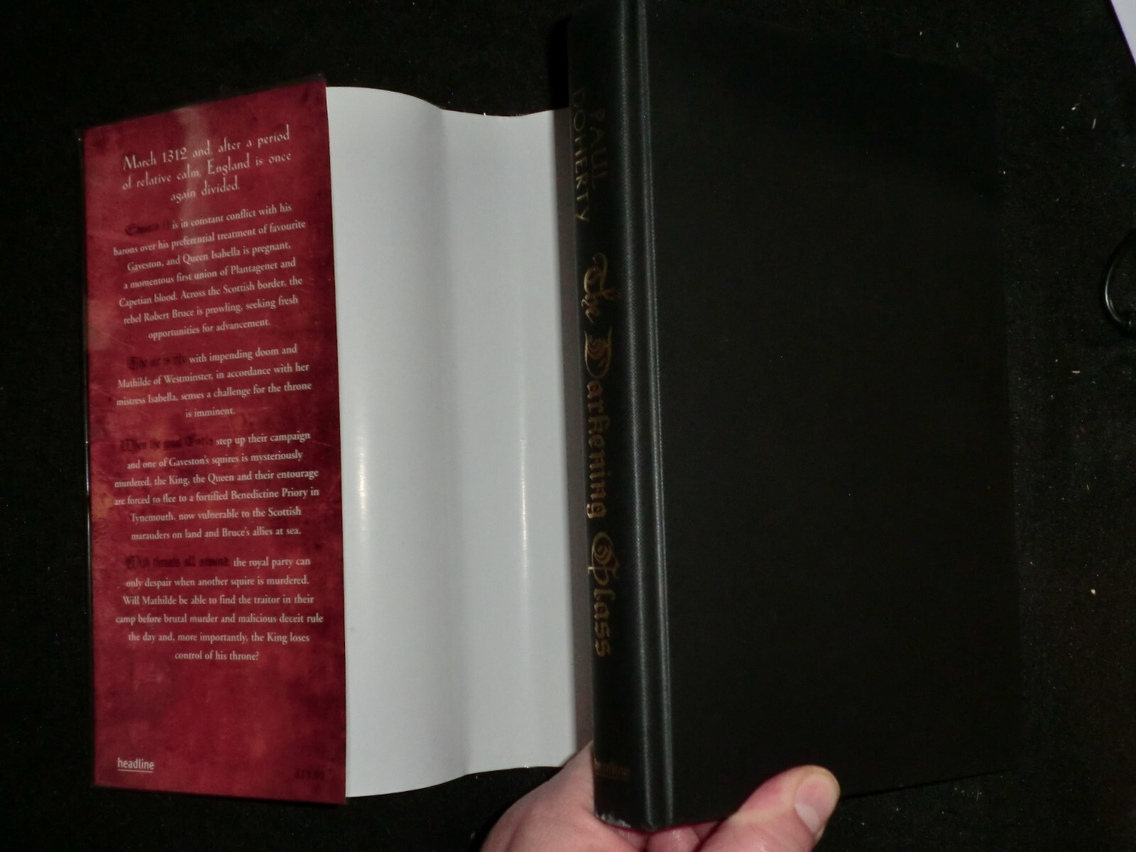 SIGNED; PAUL DOHERTY – The Darkening Glass (2009-1st) Mathilde of Westminster #3