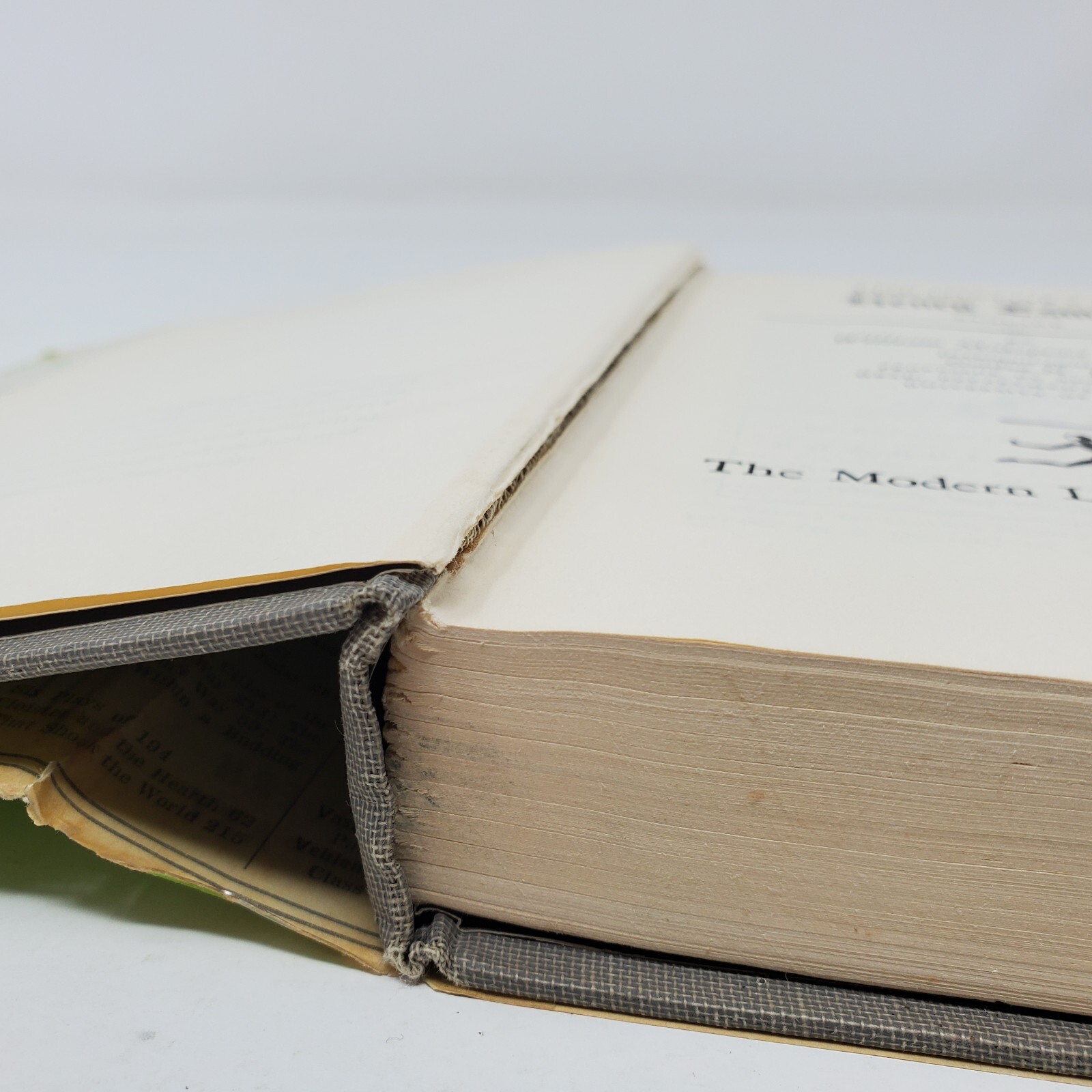 The History of Henry Esmond by William M. Thackeray – Modern Library 80 – HC DJ