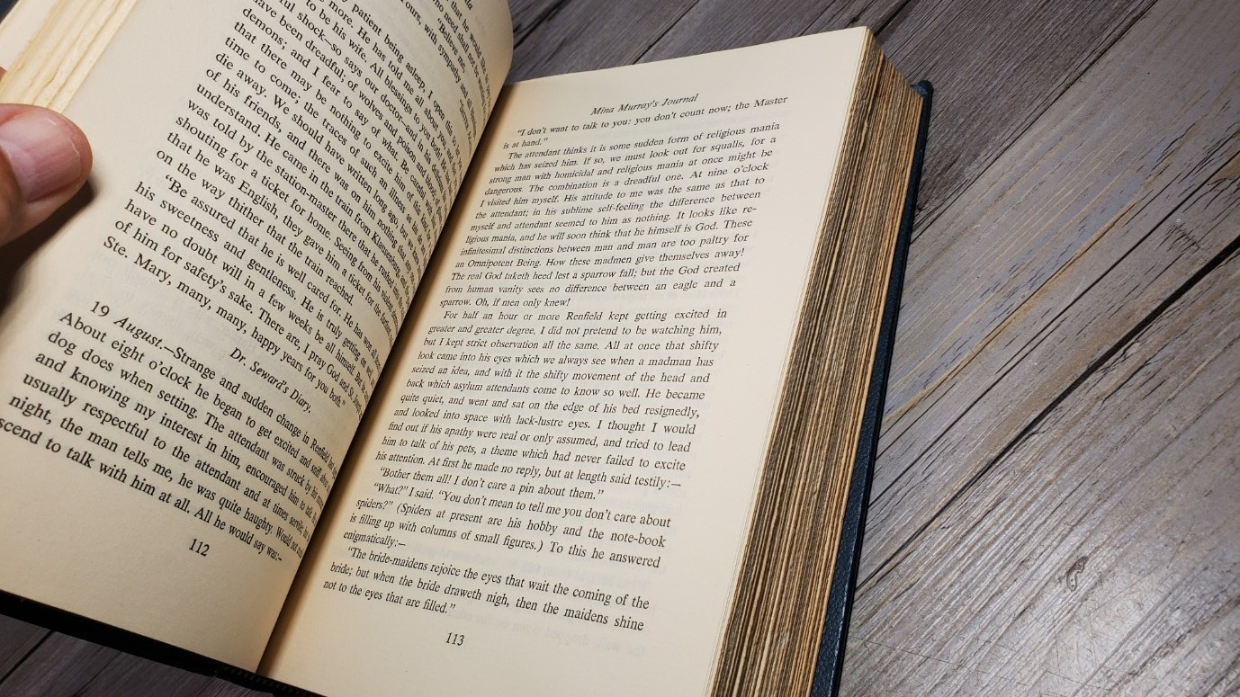 Dracula – Frankenstein Bram Stoker Shelley International Collectors Library Book