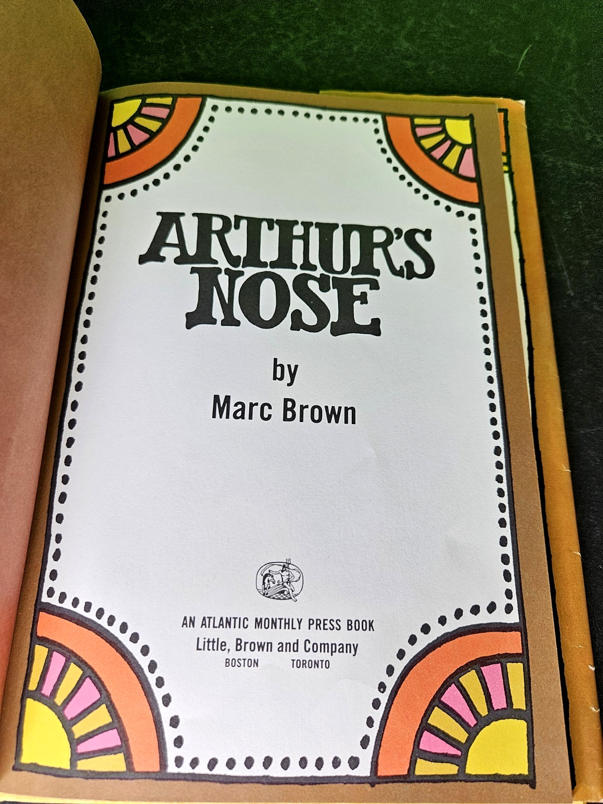 ARTHUR’S NOSE – SIGNED by Marc Brown, 1976 Little Brown, 2nd Printing, HB DJ