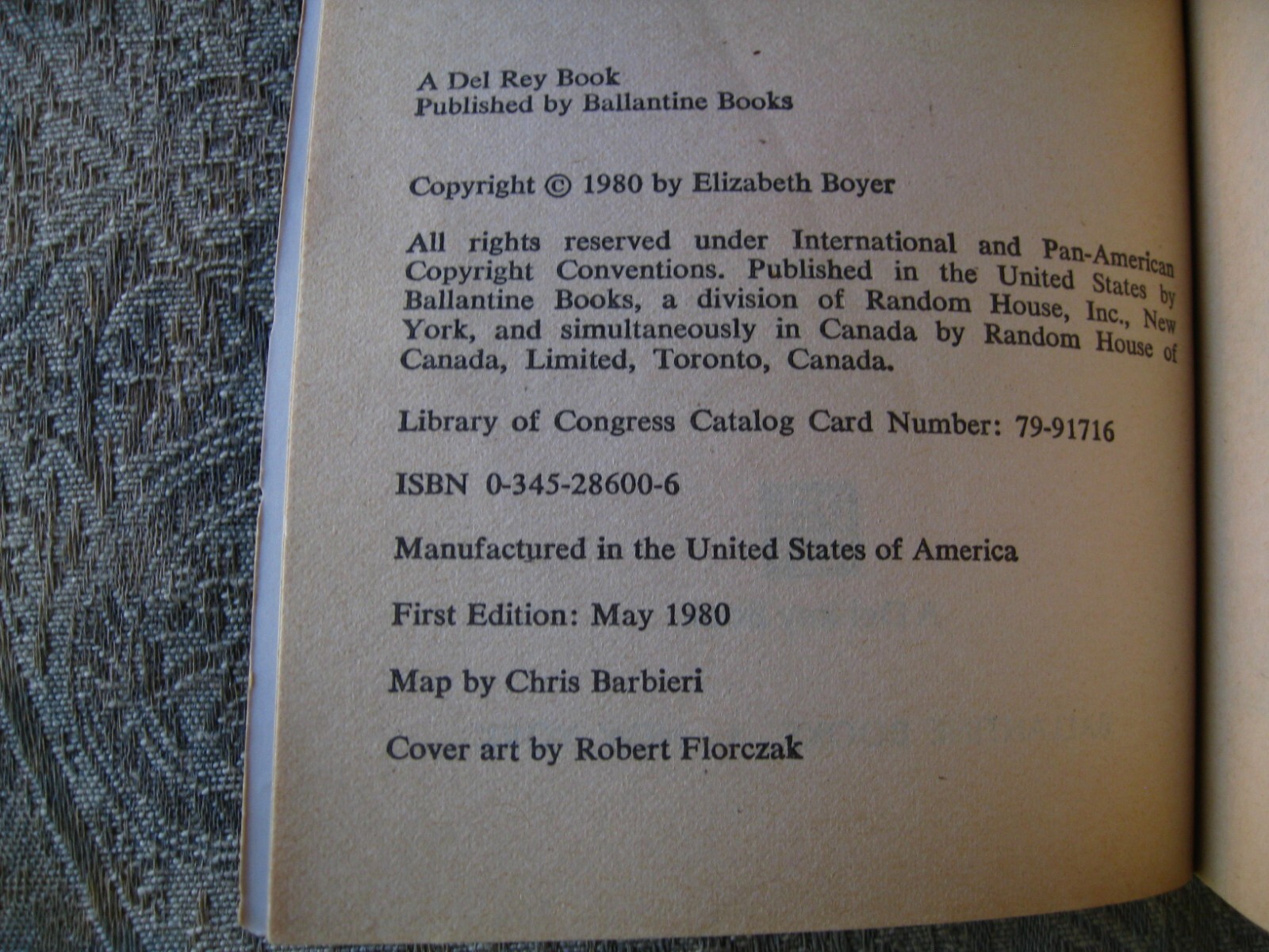 Elizabeth H. Boyer – The Sword and the Satchel – 1980 – paperback