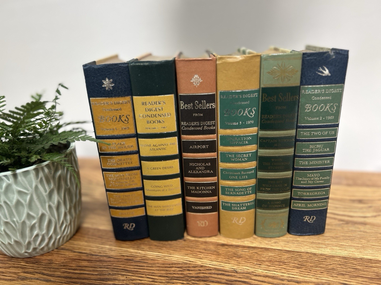 Readers Digest Condensed Books Lot Of 6 Home Staging Decor Crafts Neutral floral