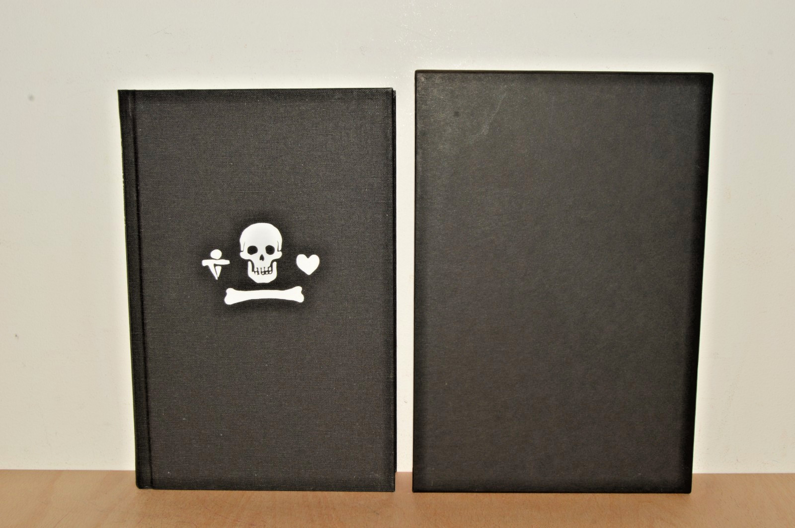 Robberies and Murders of the Most Notorious Pirates – Folio Society (#R3) 1st Pt