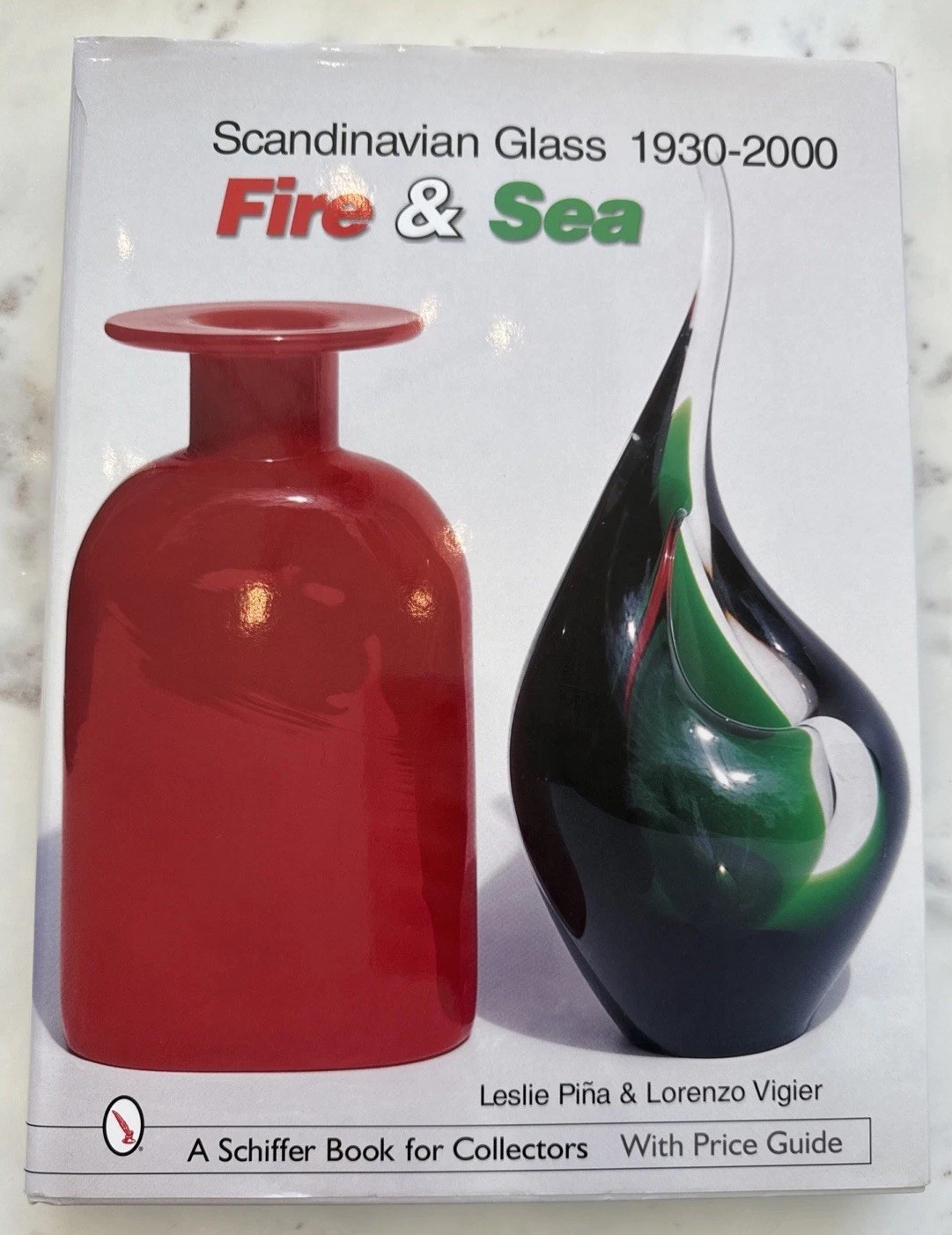 Scandinavian Glass 1930-2000: Fire & Sea by Leslie Piña
