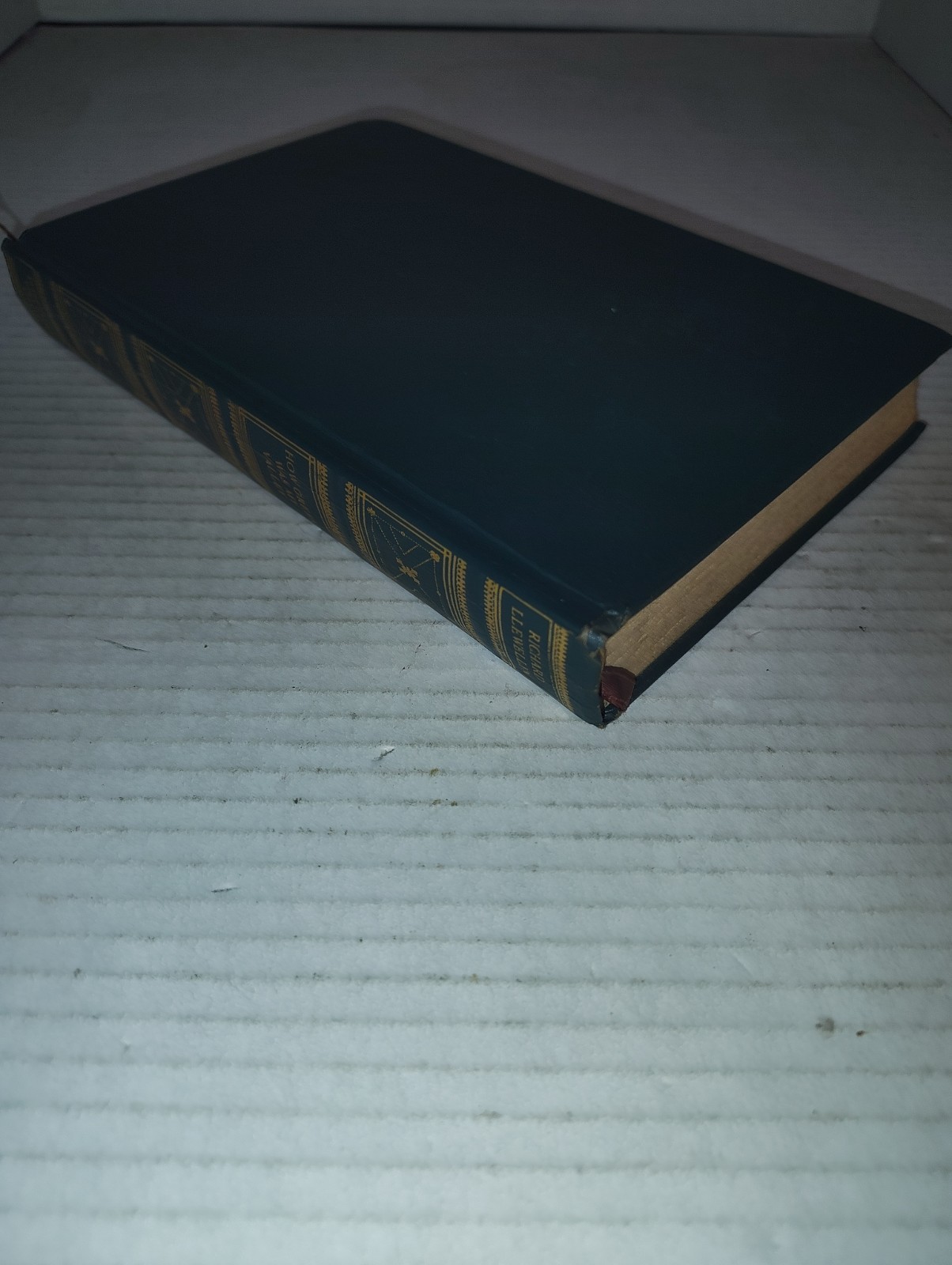 International Collectors Library – How Green Was My Valley by Richard Llewellyn