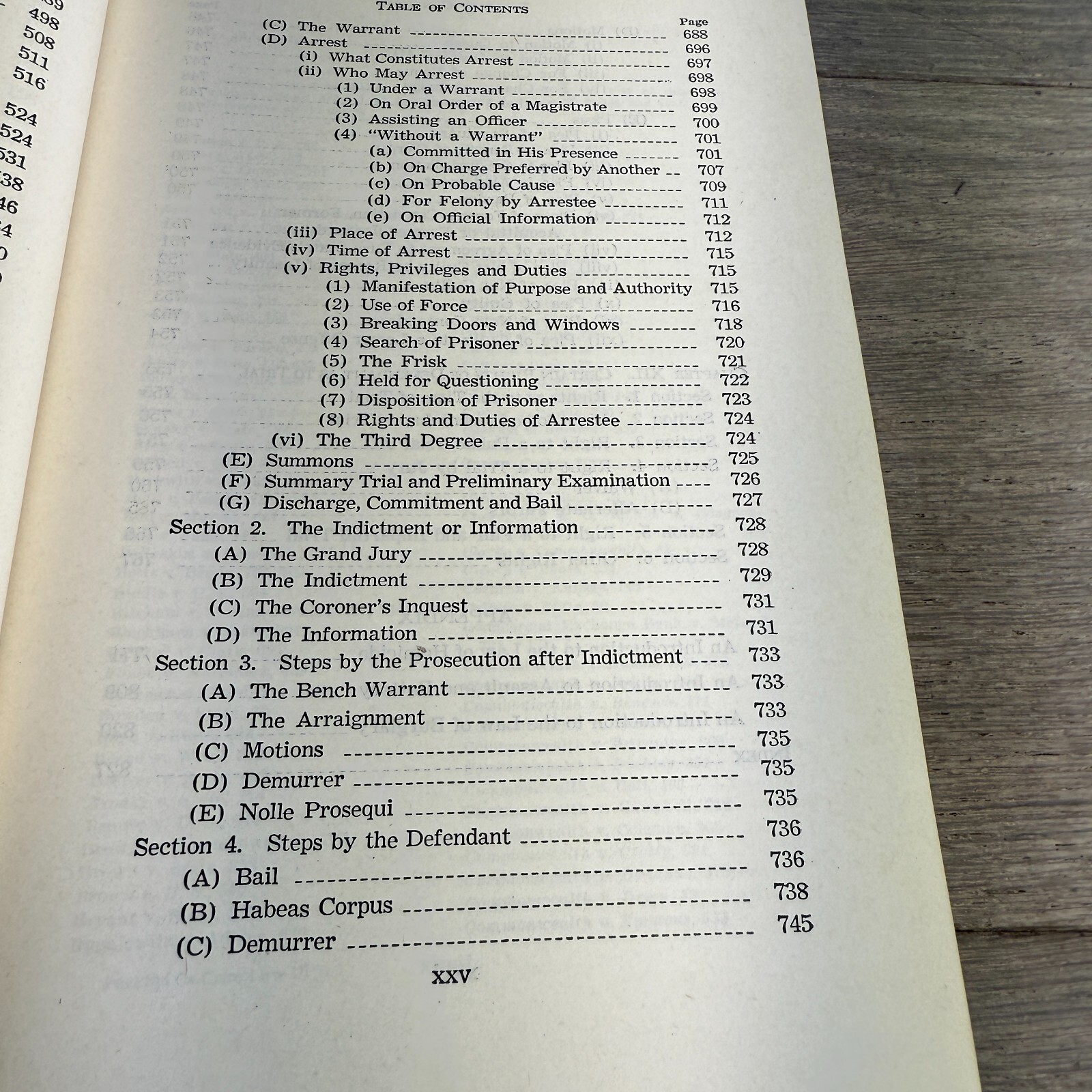 Cases on Criminal Law and Procedure 1st Edition 1952 University Casebook Series
