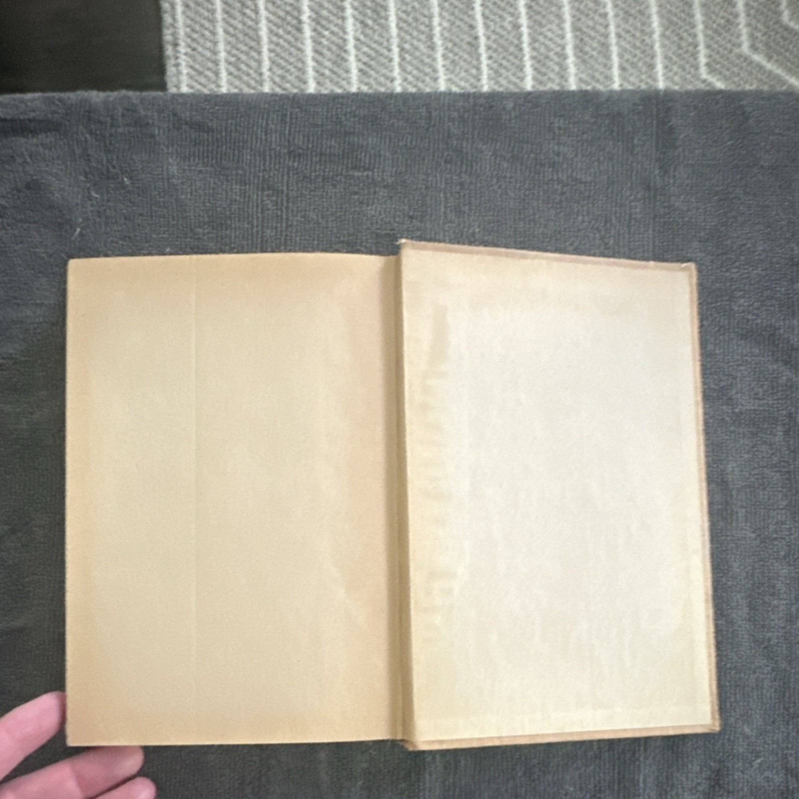 The Reilly & Lee Co. Rustlers‘ Round-Up E. B. Mann Hardcover Inscribed 1938