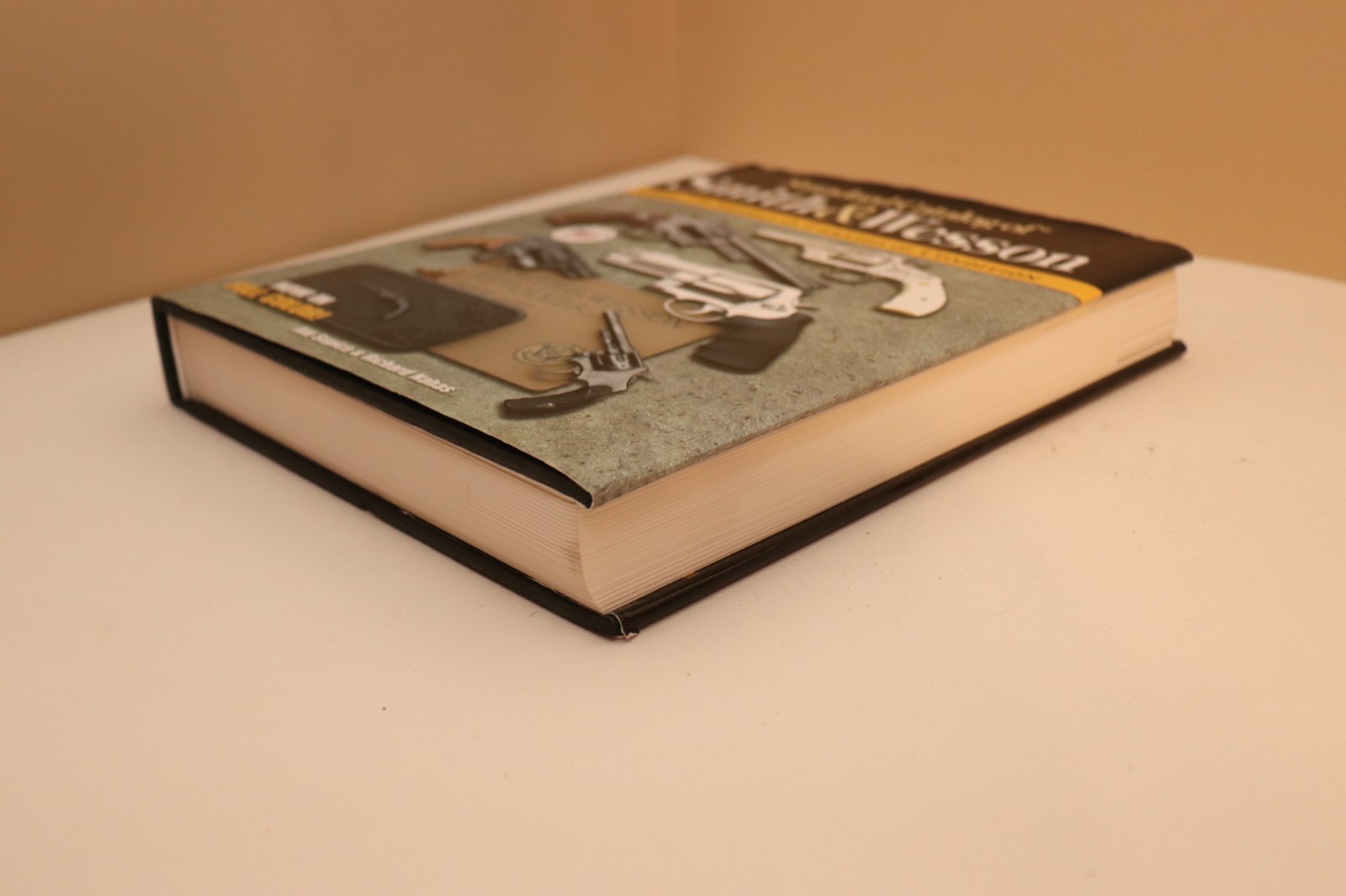 Standard Catalog of Smith & Wesson 3rd Edition Jim Supica & Richard Nahas HC/DJ