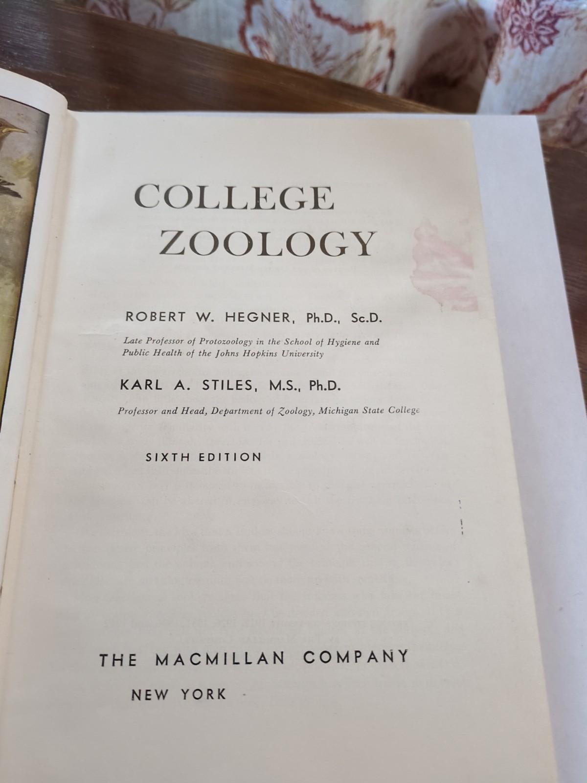 College Zoology 6th Edition Hegner/ Stiles Hardcover 1954 (O)
