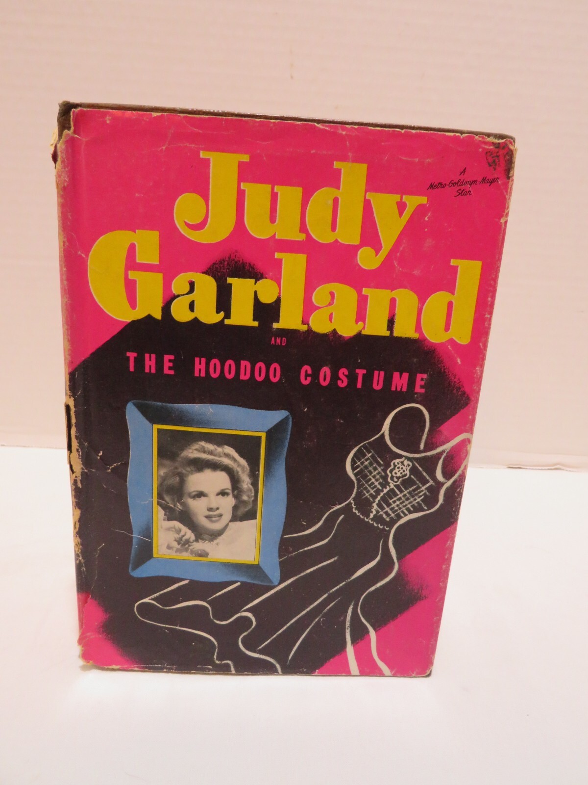 VTG HARDBACK BOOK JUDY GARLAND THE HOODOO COSTUME BY KATHEYN HEISENFELT 1945