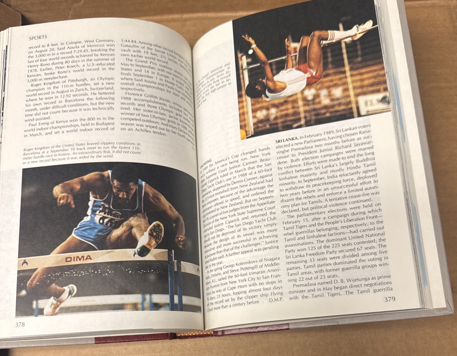 1990 Funk & Wagnalls New Encyclopedia Yearbook (HARDCOVER, GOOD)