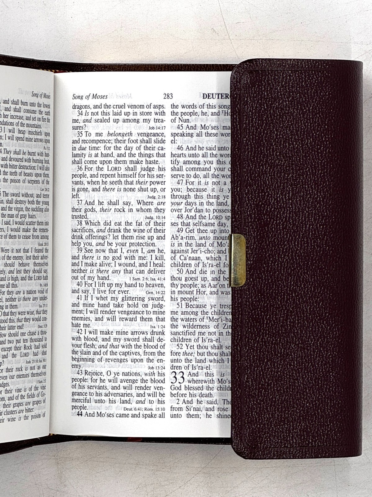 2000 Cornerstone Large Print Compact Snap Flap Bible Burgundy Bonded Leather VG