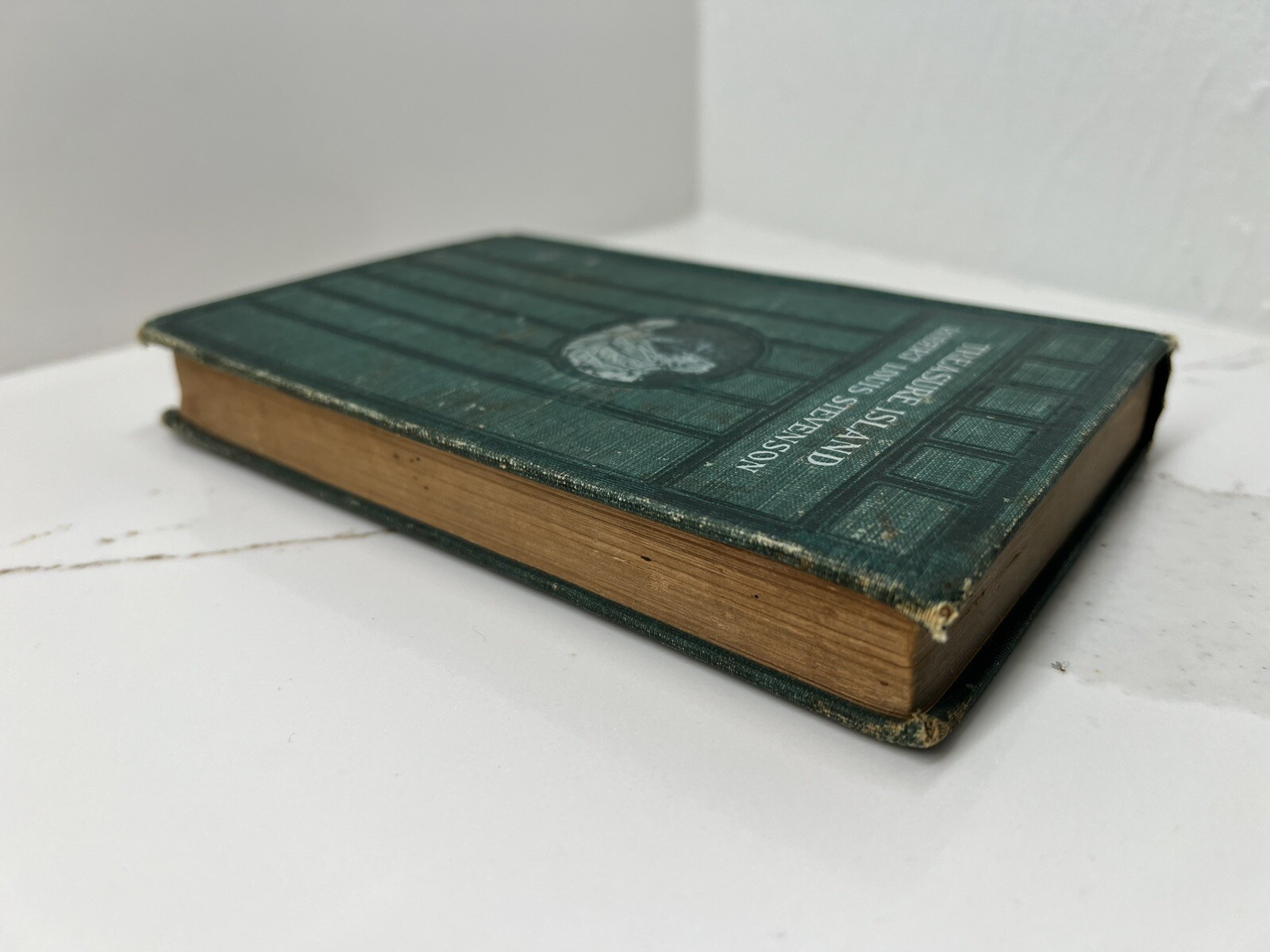 Treasure Island – Robert Louis Stevenson – 1906 Medallion Edition